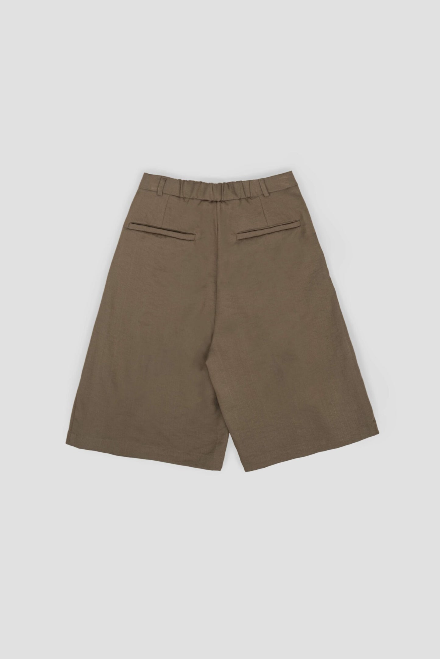 Gender Neutral Pleated Belted Short (Tea) - BEV C multi label store