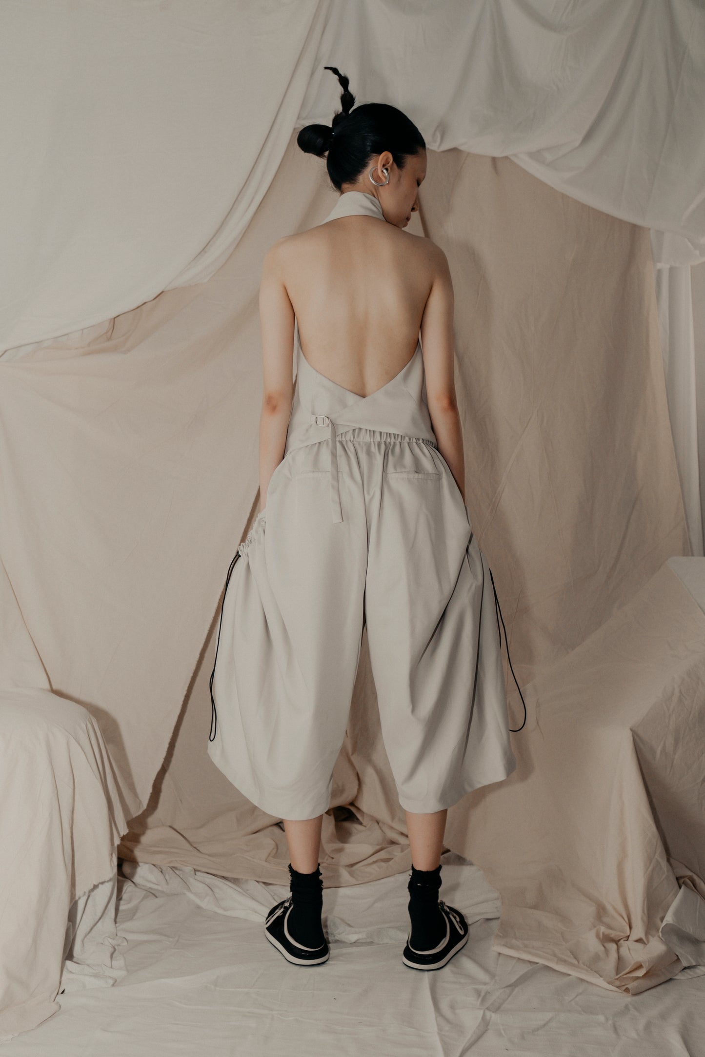 Sexy Open Back Vest in Cream - BEV C multi label store
