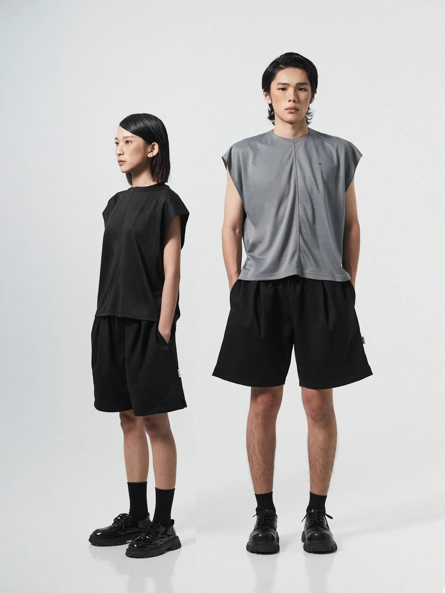 ORDINARY CAP SLEEVE TOP | BLACK - BEV C multi label store