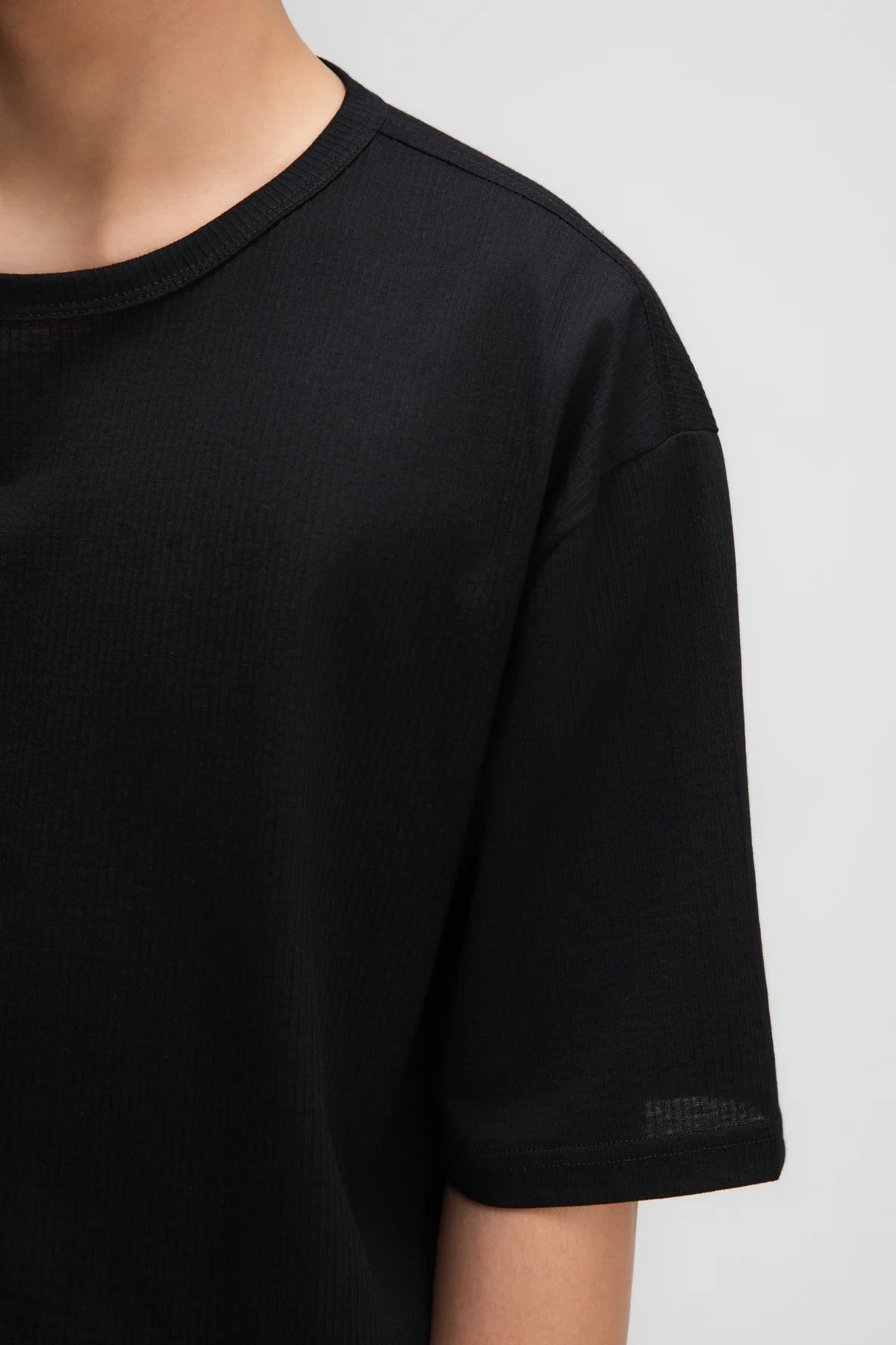 Gender Neutral Thin Boxy Tee (Textured Black) - BEV C multi label store