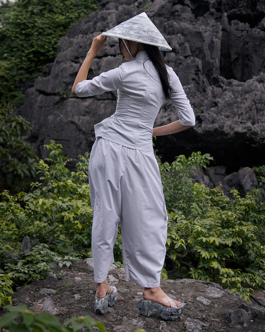 Áo Săm Dhoti (White Pinstripes) - BEV C multi label store