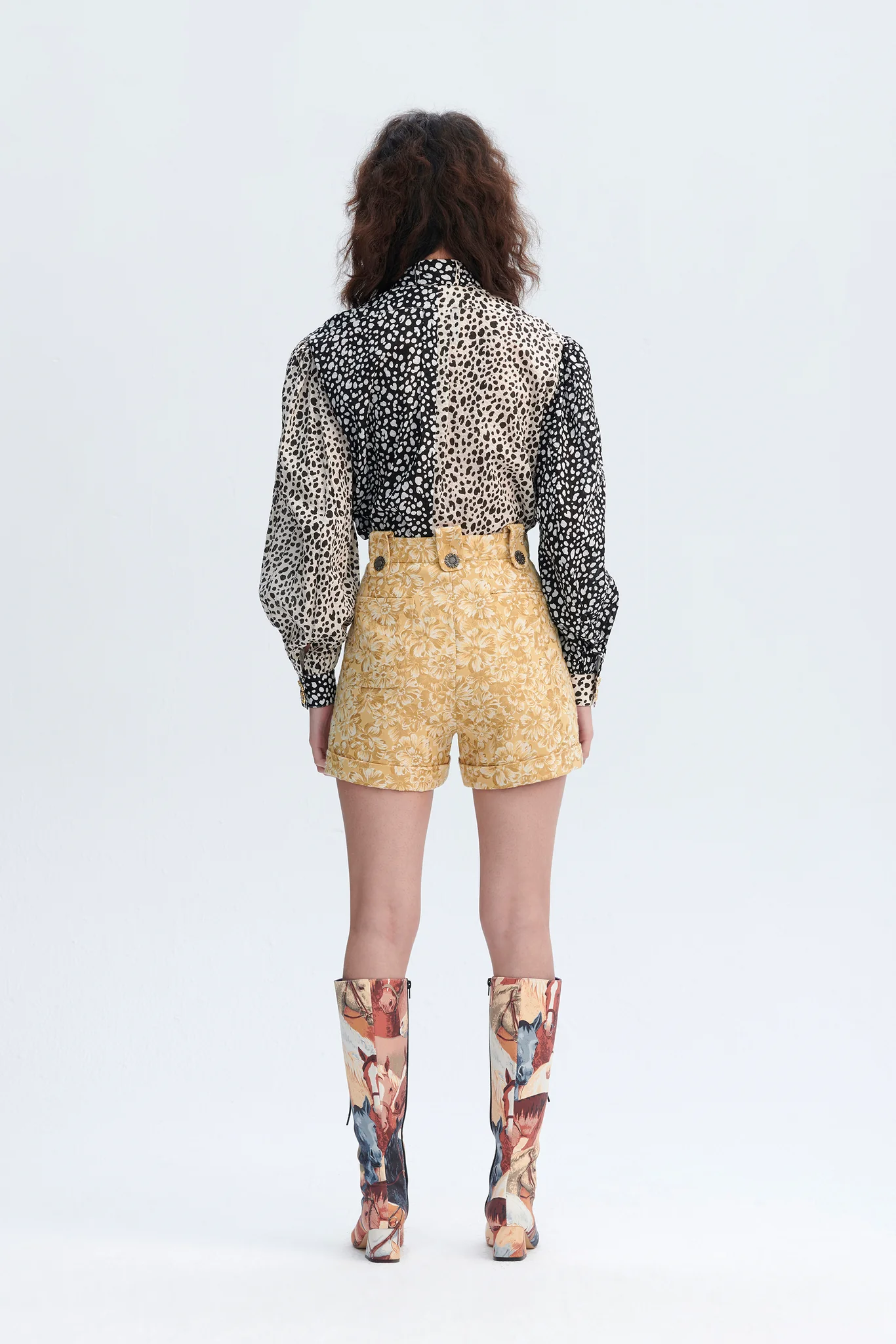 Grandma Wedding Dinner Shorts (Light Mustard) - BEV C multi label store