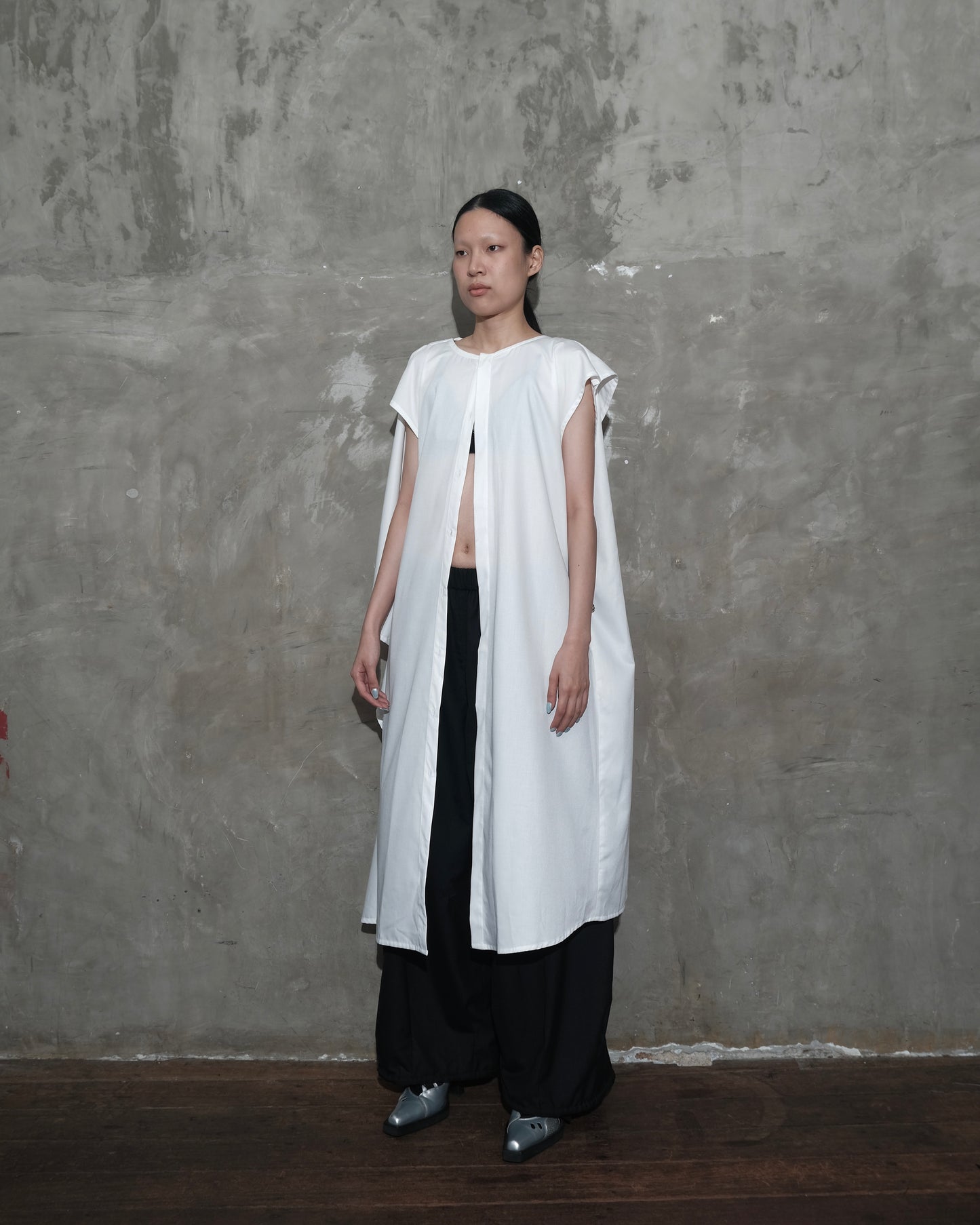 Kelawar Draped in White - BEV C multi label store