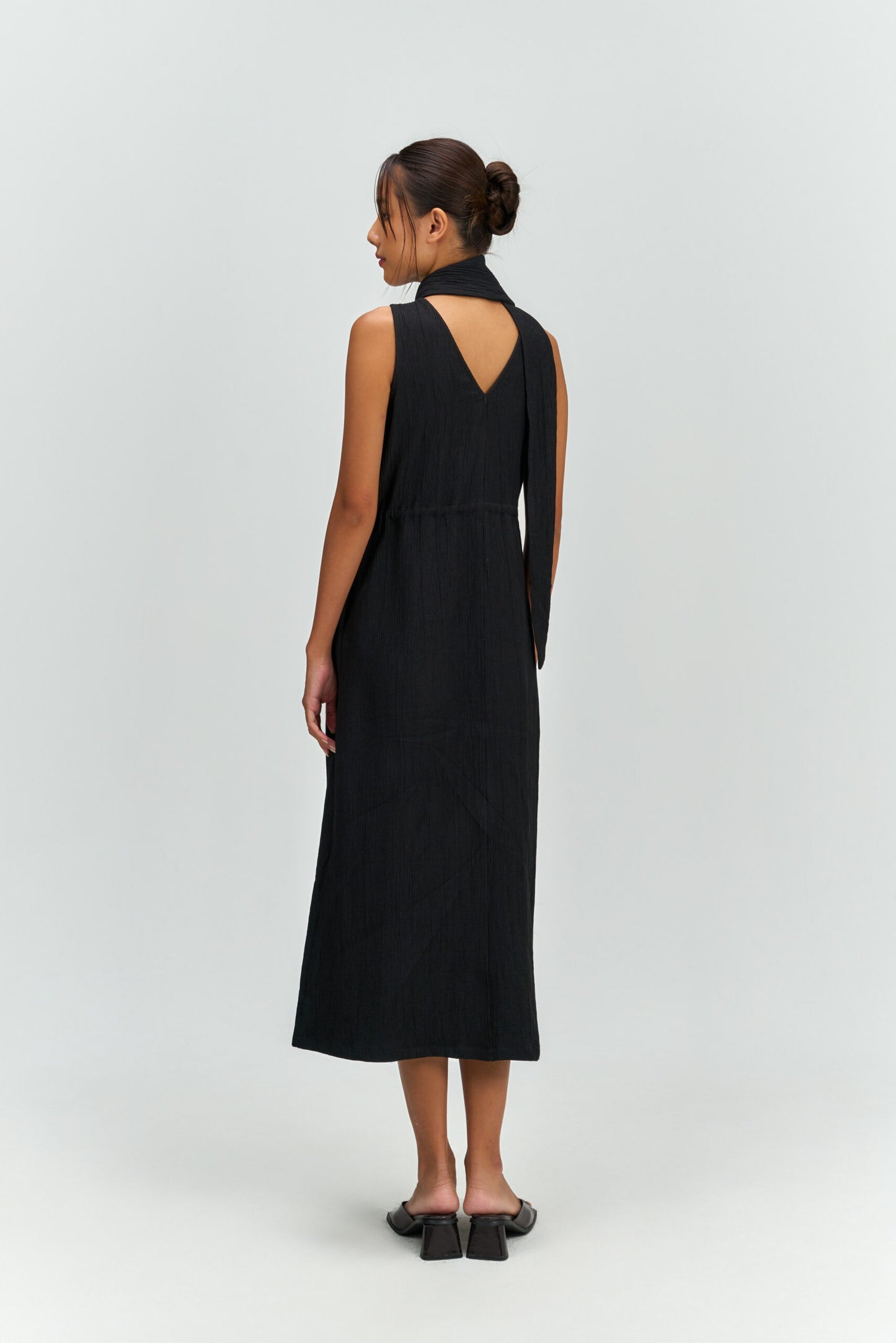 Pleated High Neck Scarf Dress (Black) - BEV C multi label store
