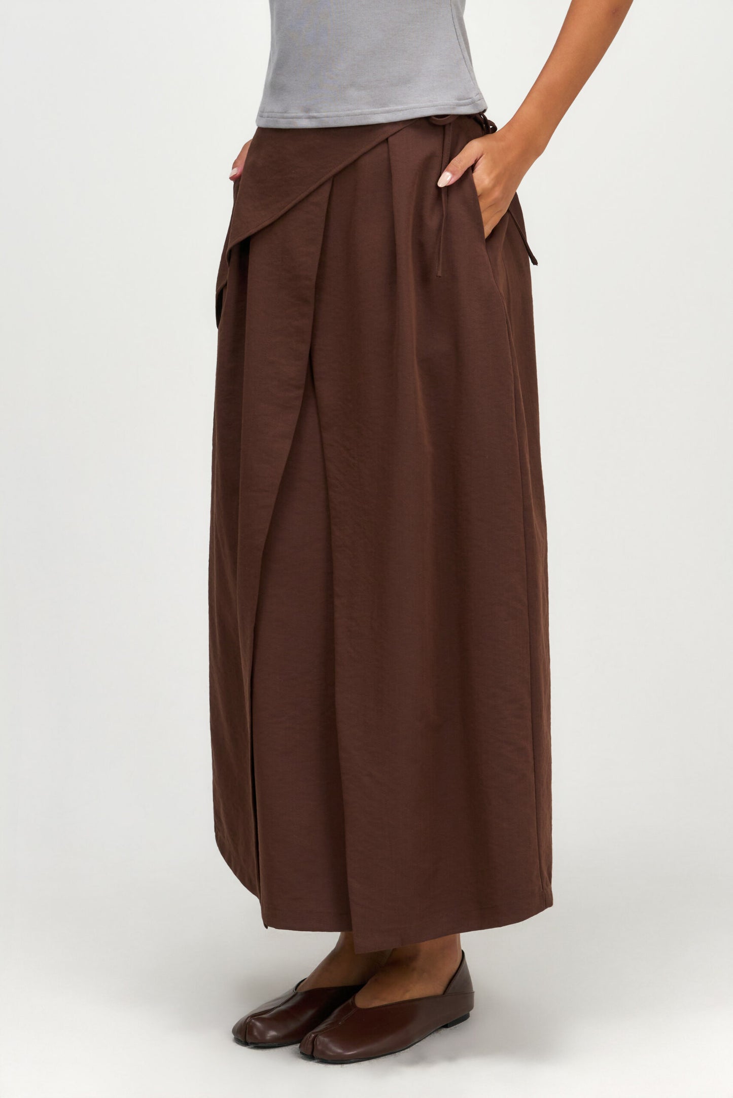 Waist Bandeu Pleated Skirt – Plus Long (Brown) - BEV C multi label store
