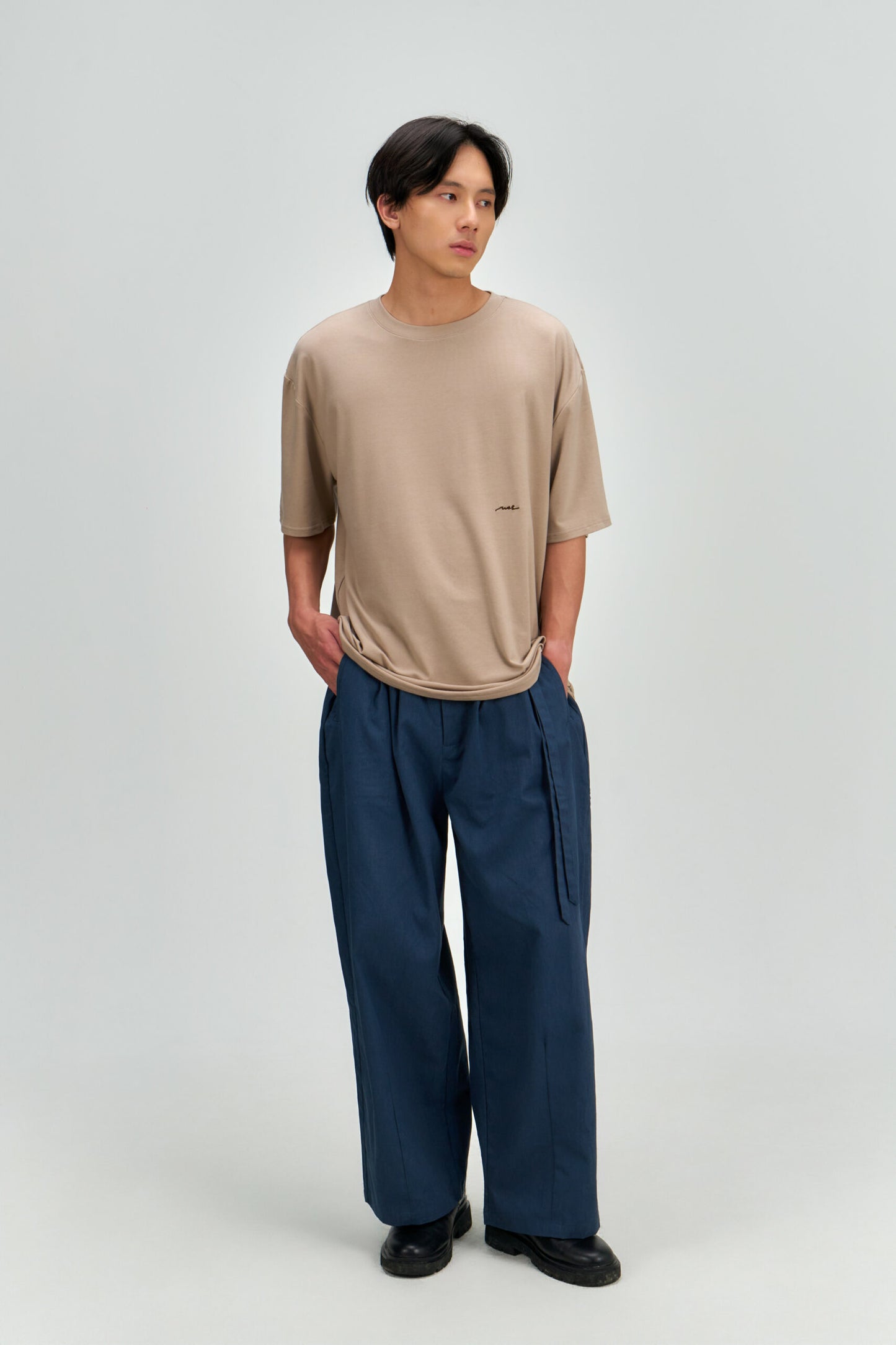 Gender Neutral Drift Knit Straight Long Tee (Beige) - BEV C multi label store