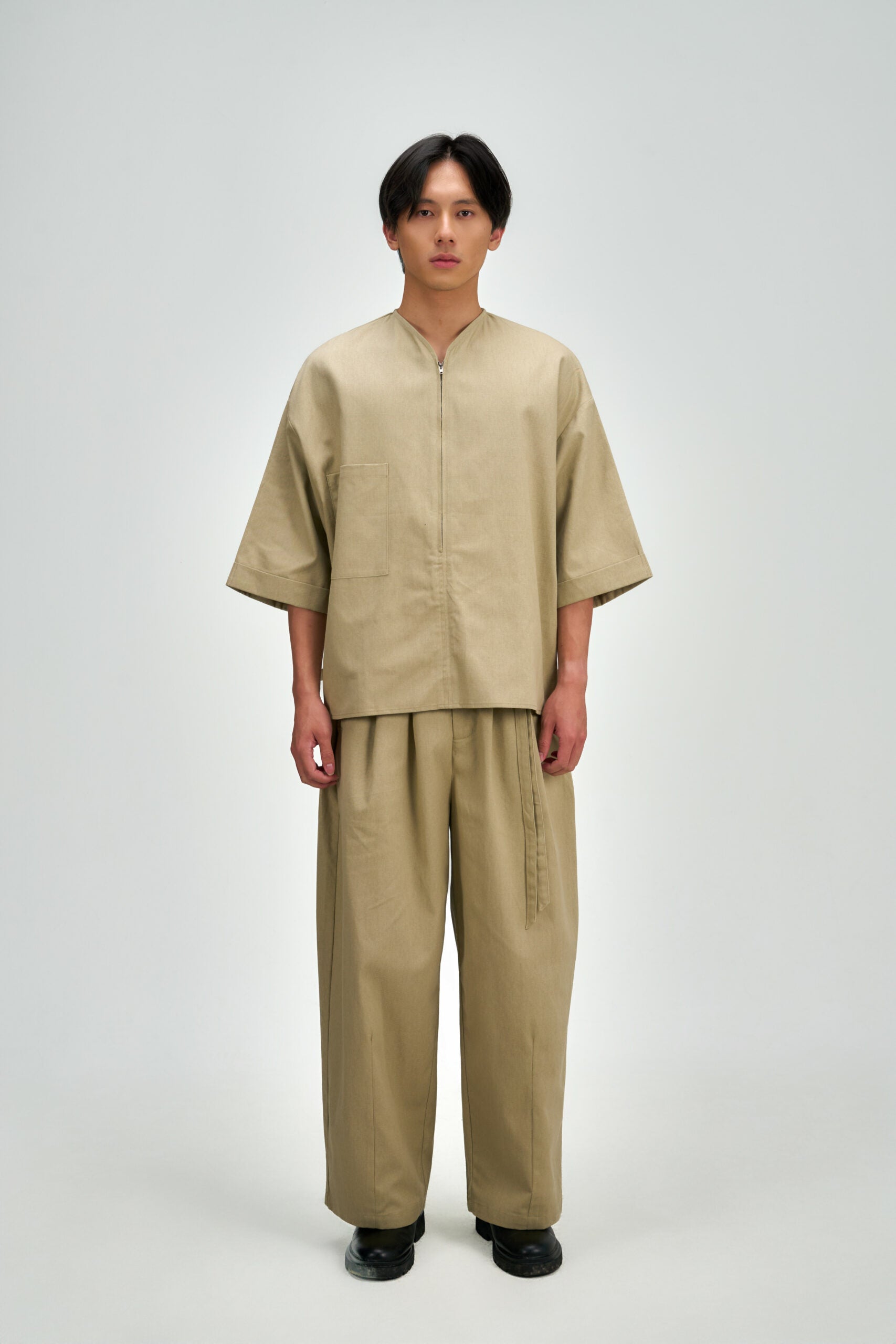 Gender Neutral Collarless Half-Zipper Shirt (Beige) - BEV C multi label store