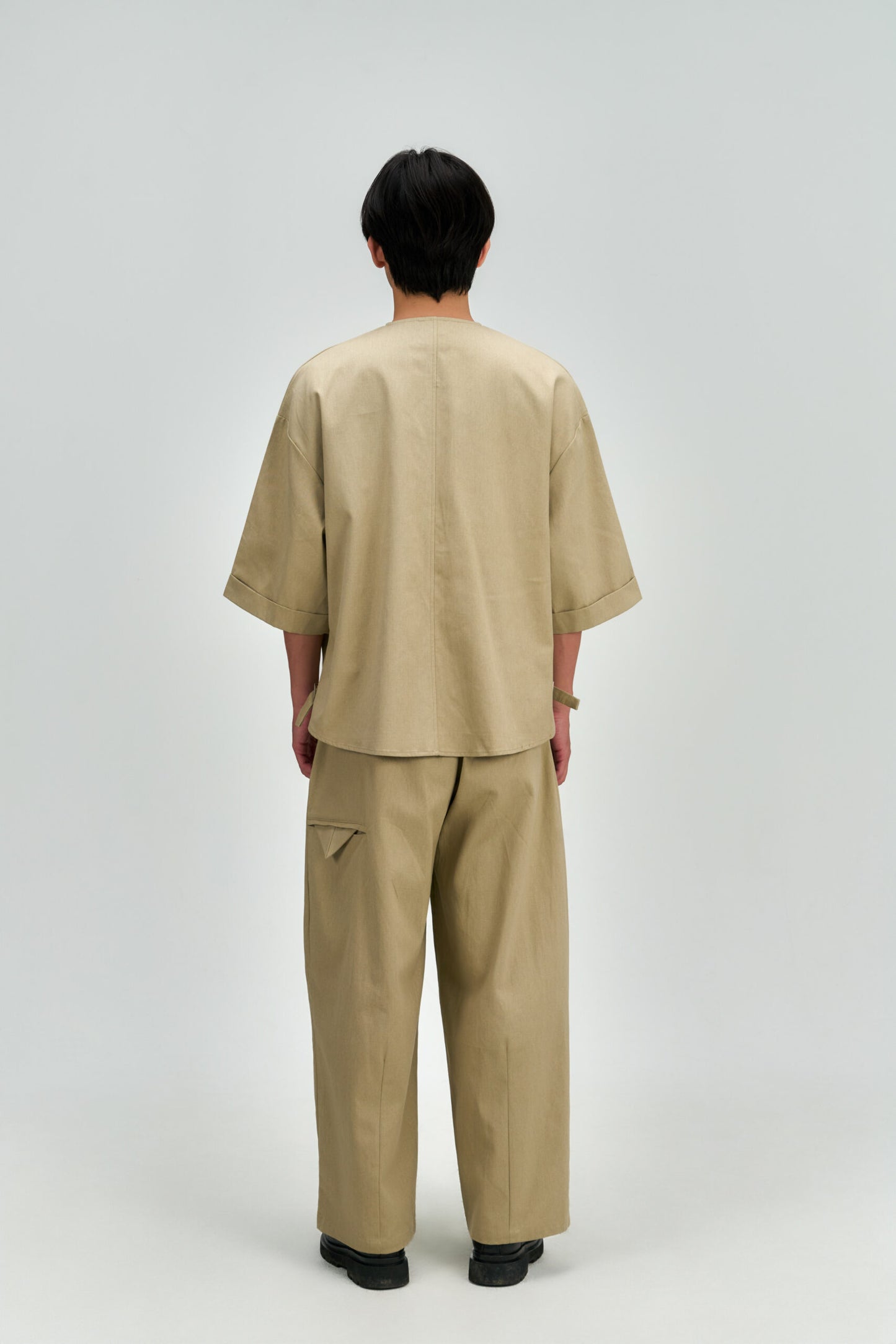 Gender Neutral Collarless Half-Zipper Shirt (Beige) - BEV C multi label store