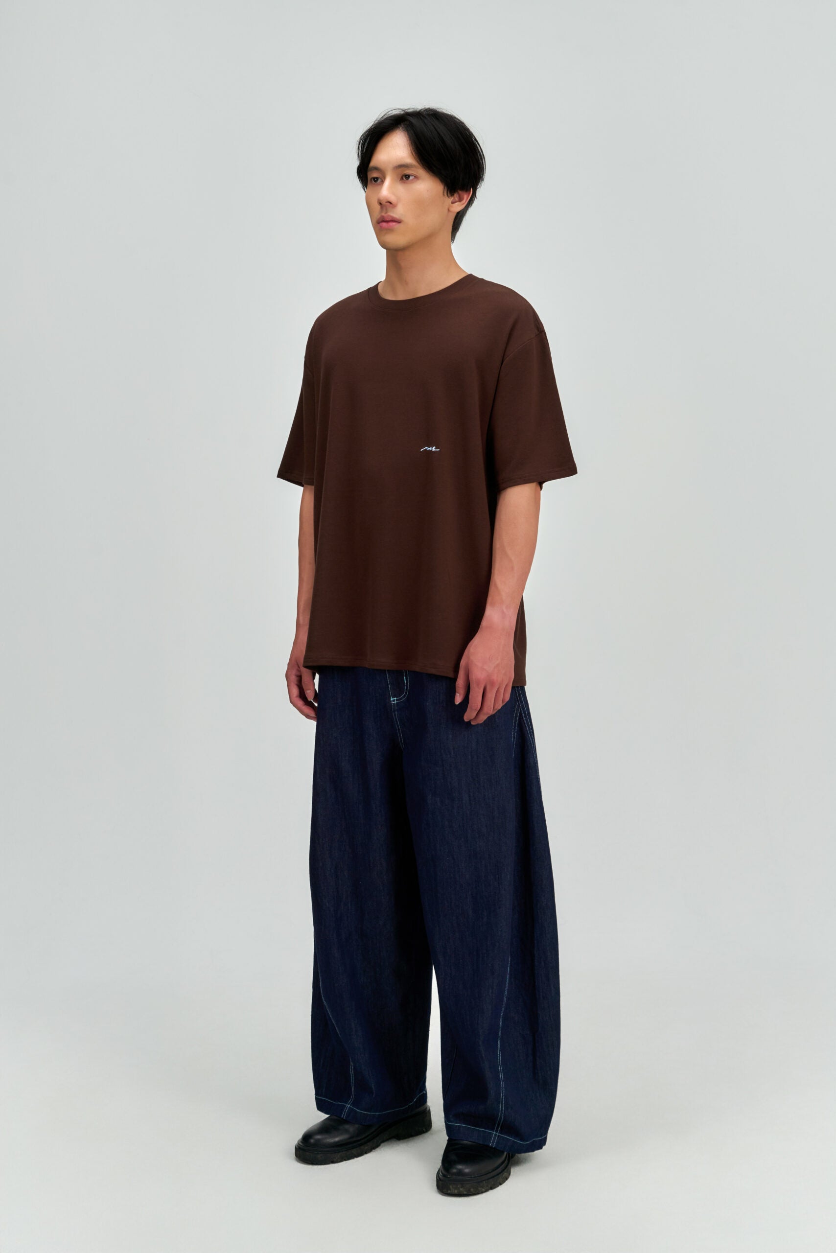 Gender Neutral Drift Knit Straight Long Tee (Brown) - BEV C multi label store