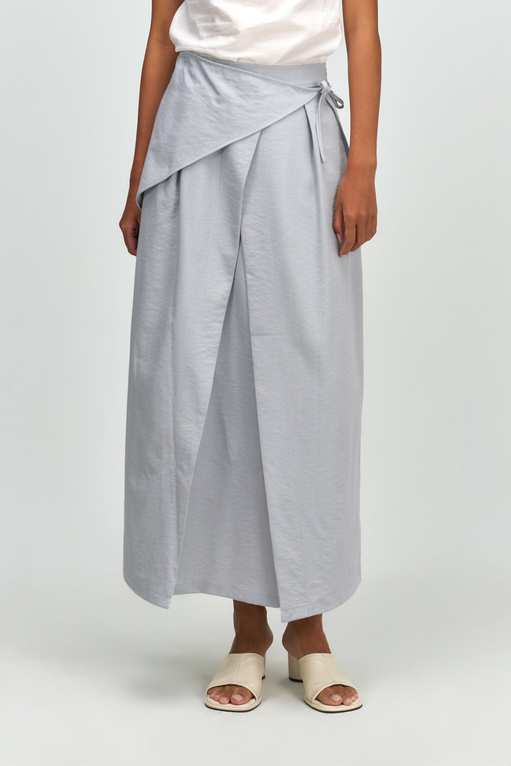 Waist Bandeu Pleated Skirt – Plus Long (Light Blue) - BEV C multi label store