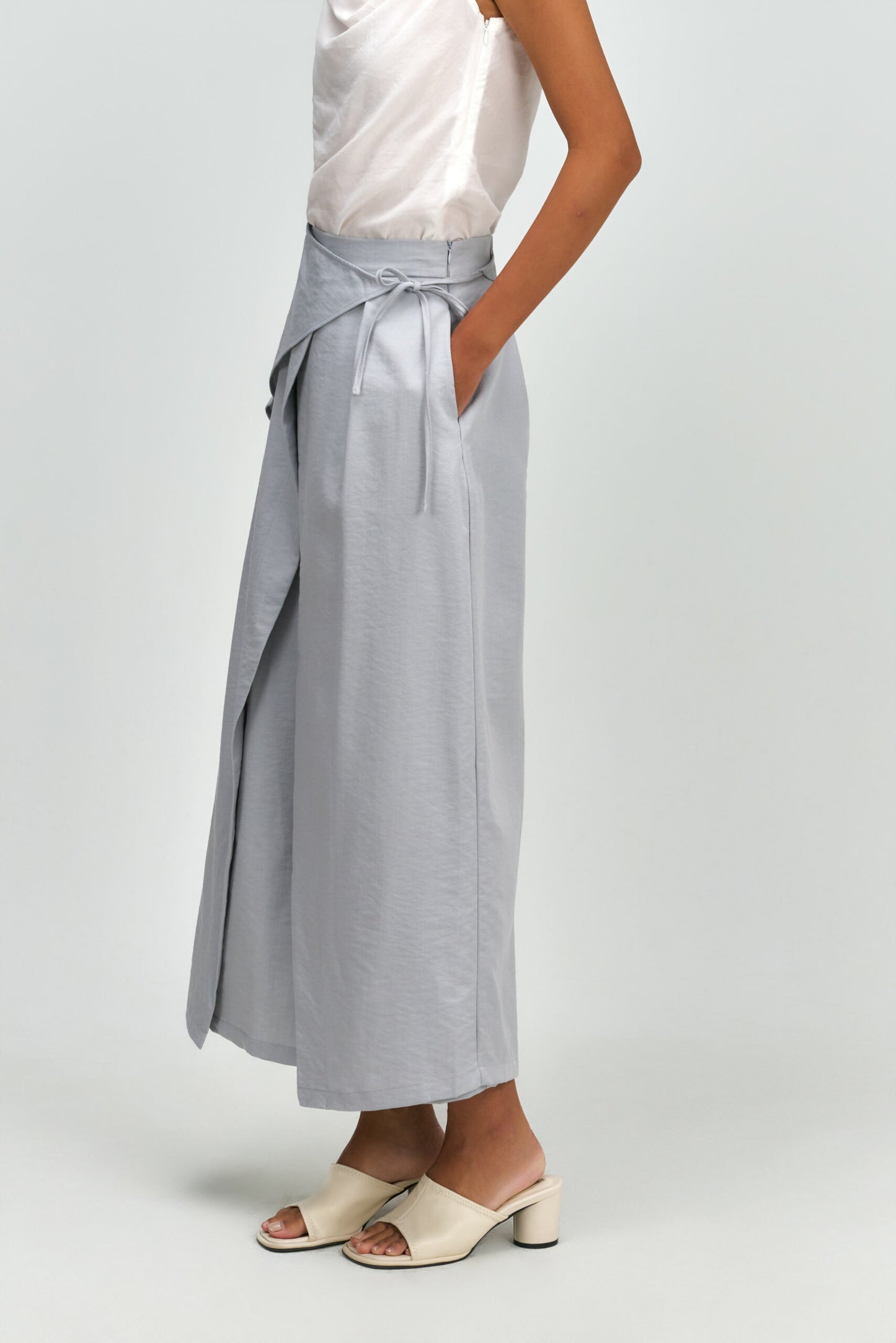 Waist Bandeu Pleated Skirt – Plus Long (Light Blue) - BEV C multi label store