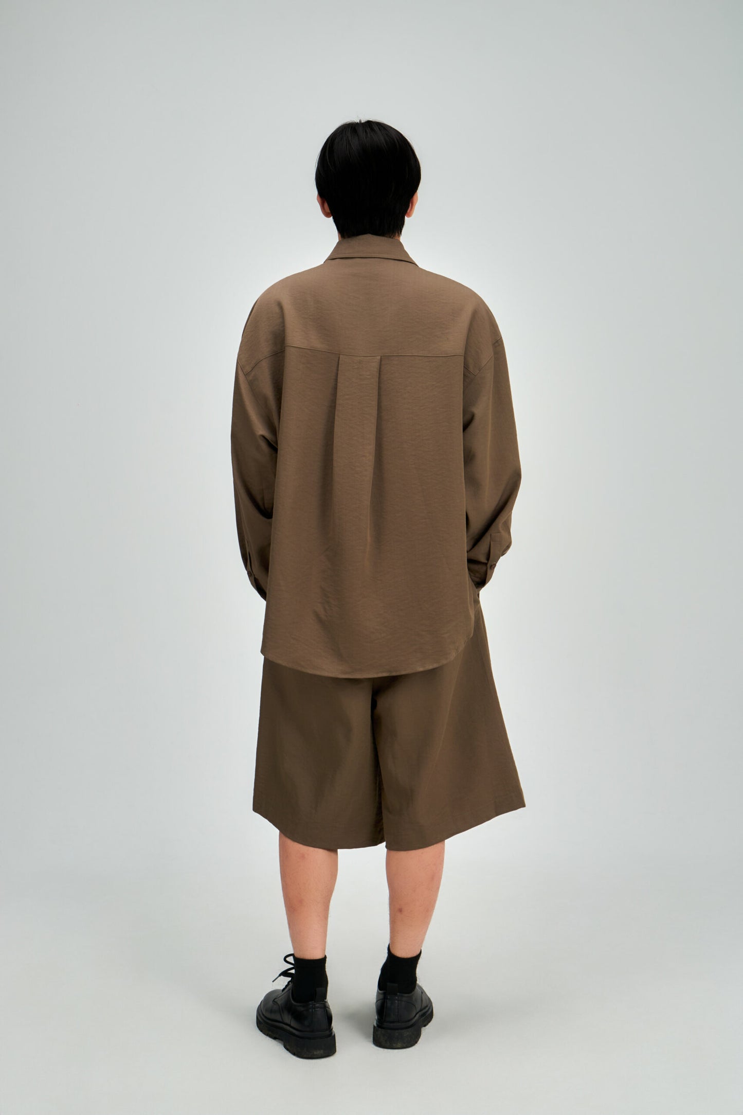 Gender Neutral Oversized Arm Long Sleeve Blouse (Tea) - BEV C multi label store