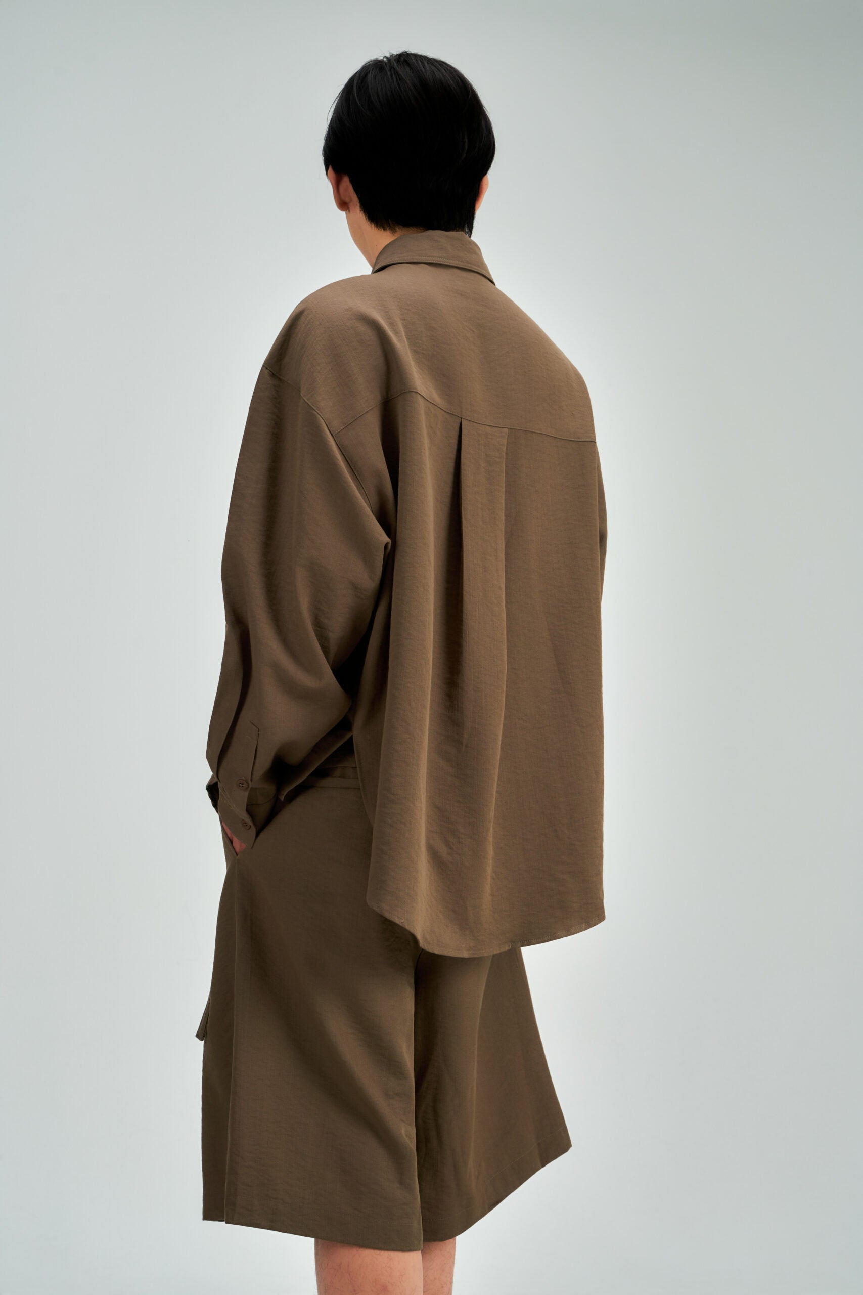 Gender Neutral Oversized Arm Long Sleeve Blouse (Tea) - BEV C multi label store