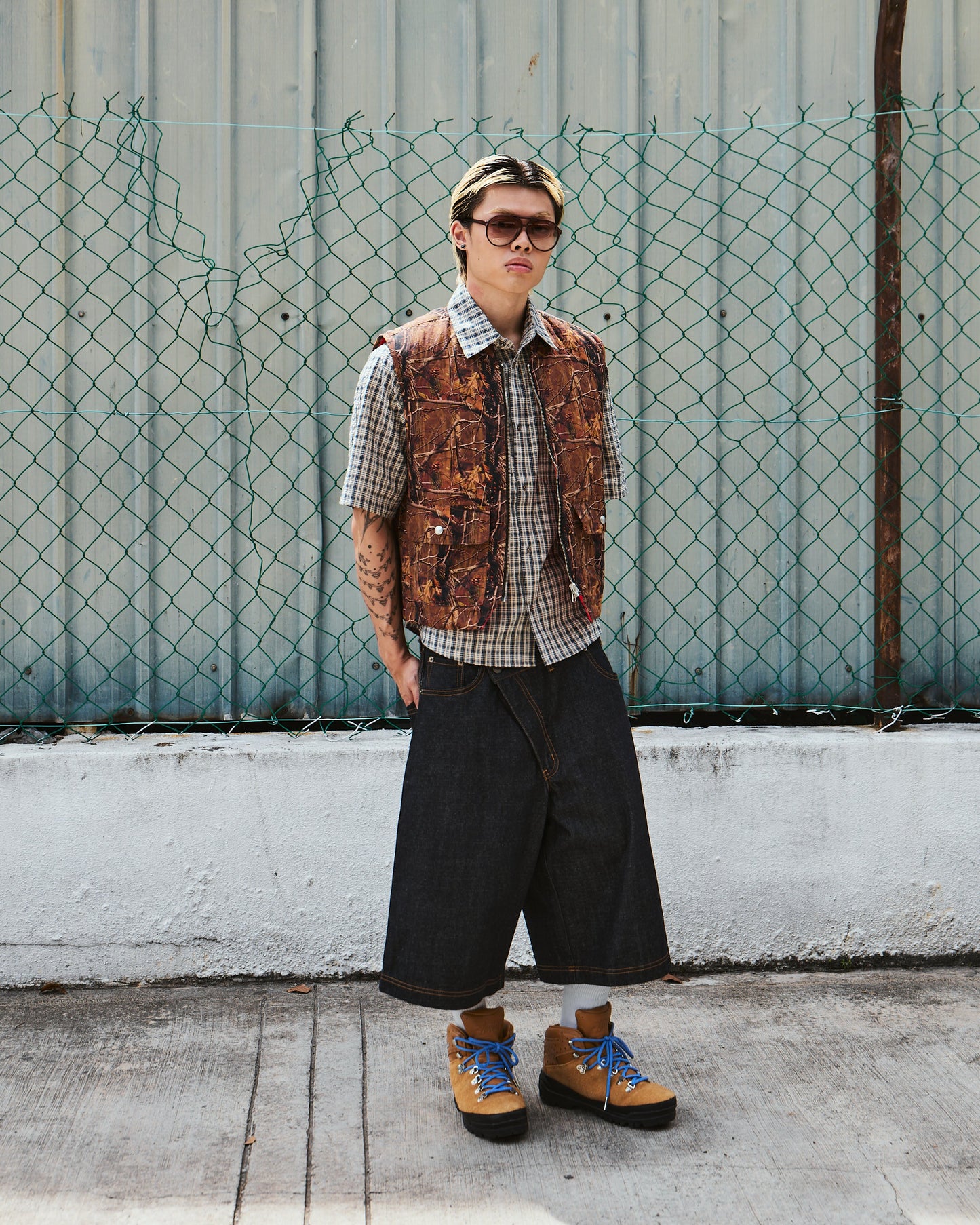 REVERSIBLE CAMO VEST