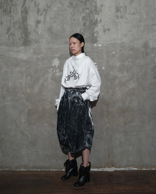 Curveform Jorts in Black Chaos - BEV C multi label store