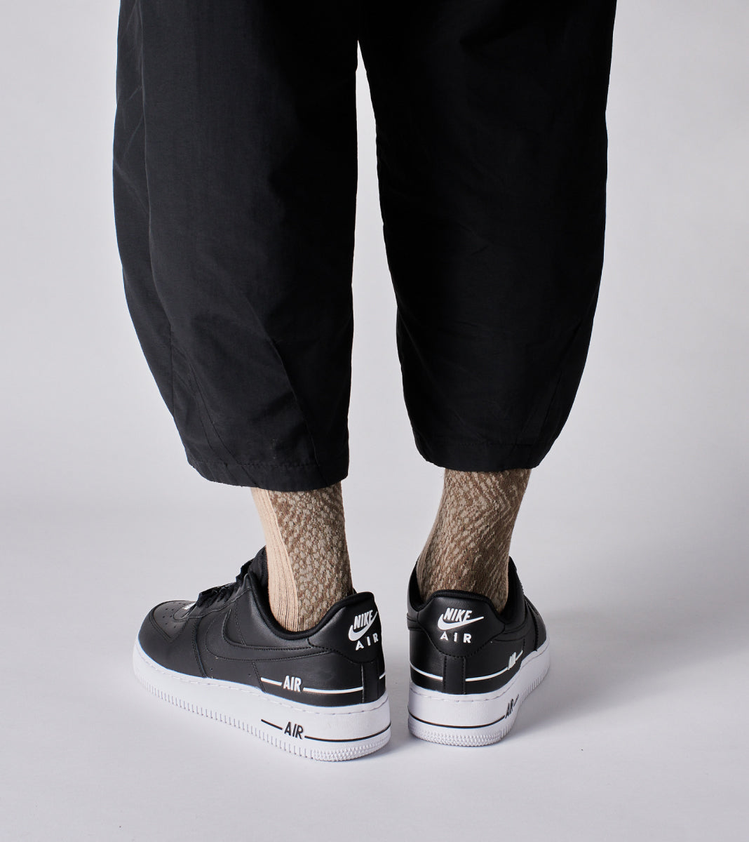 LANDING R Midcalf Socks - Sand Rock - BEV C multi label store