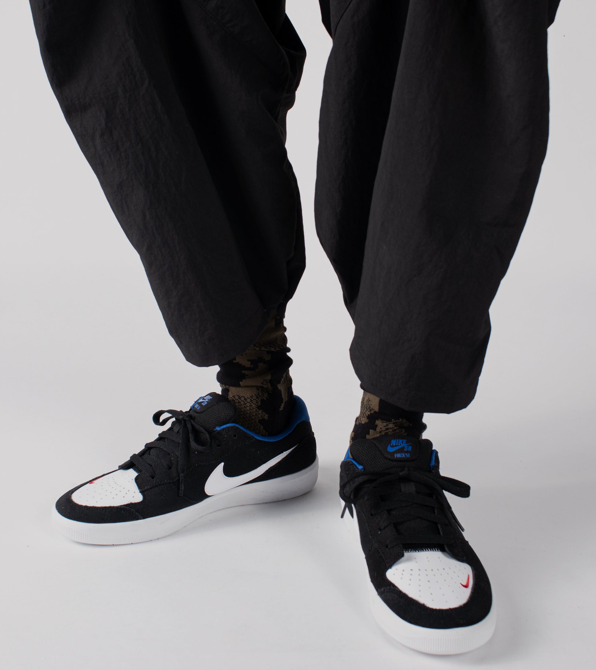 Digit No. Jacquard casual socks - Land Black - BEV C multi label store