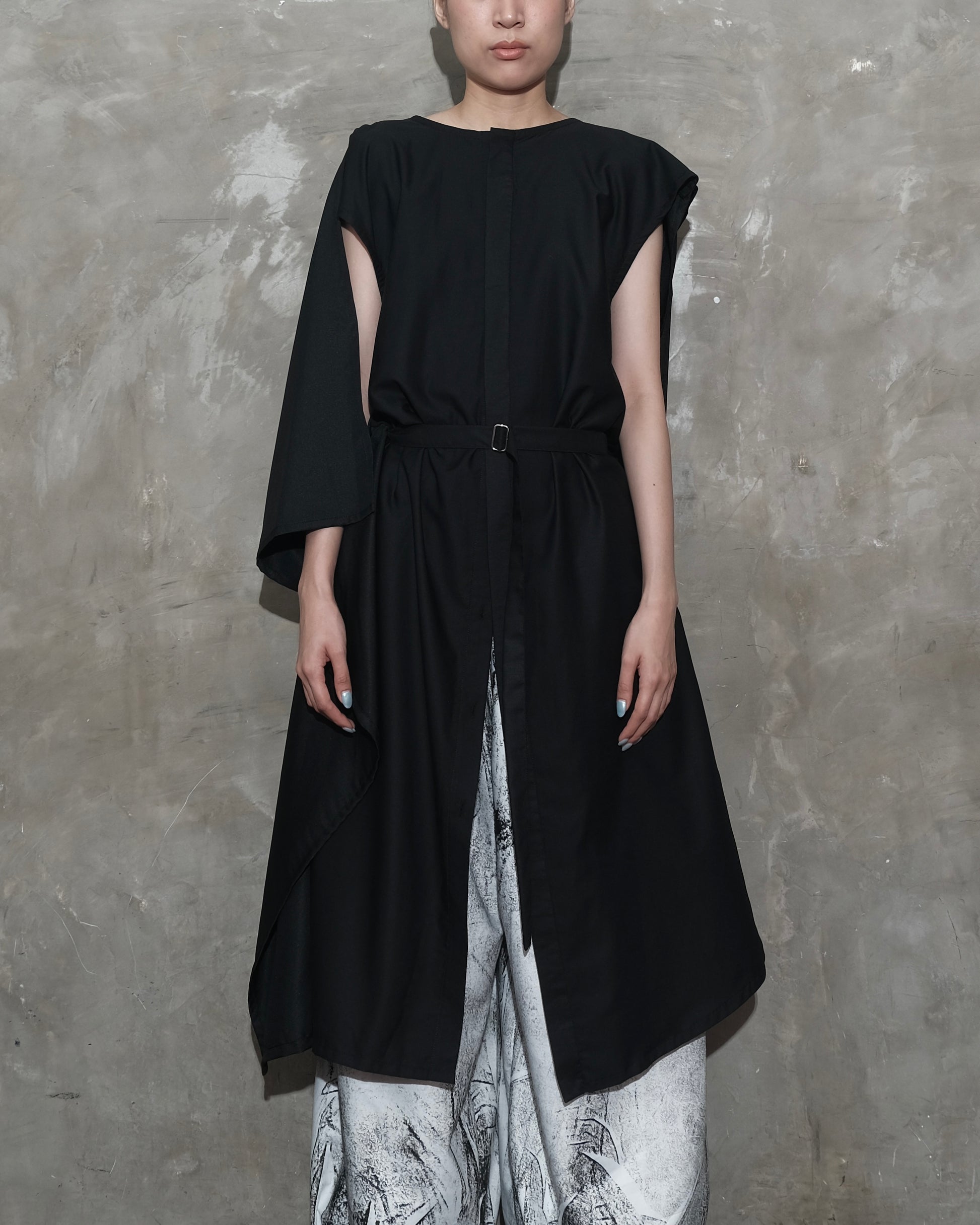 Kelawar Draped in Black - BEV C multi label store
