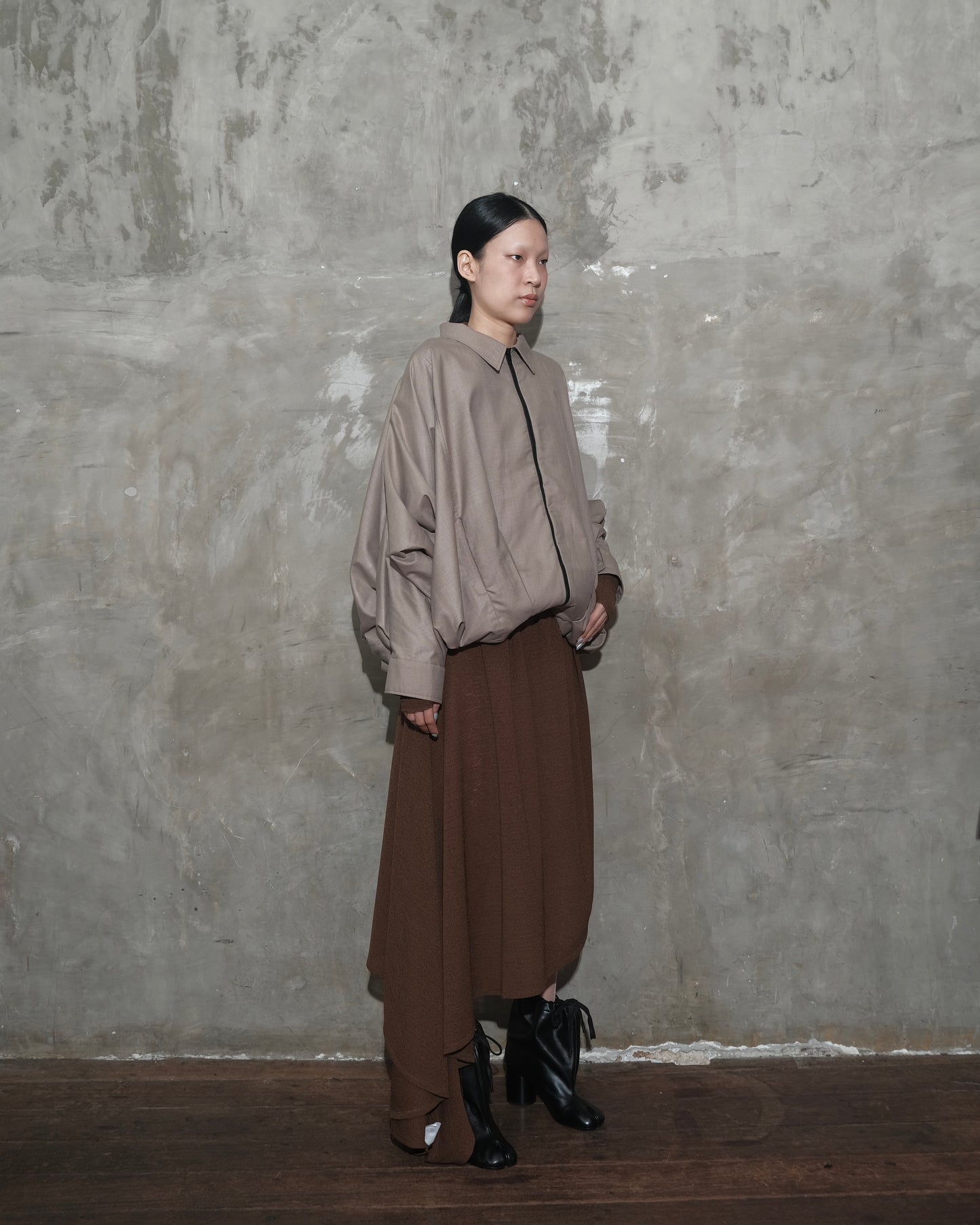 Hands Up Jacket in Brown - BEV C multi label store