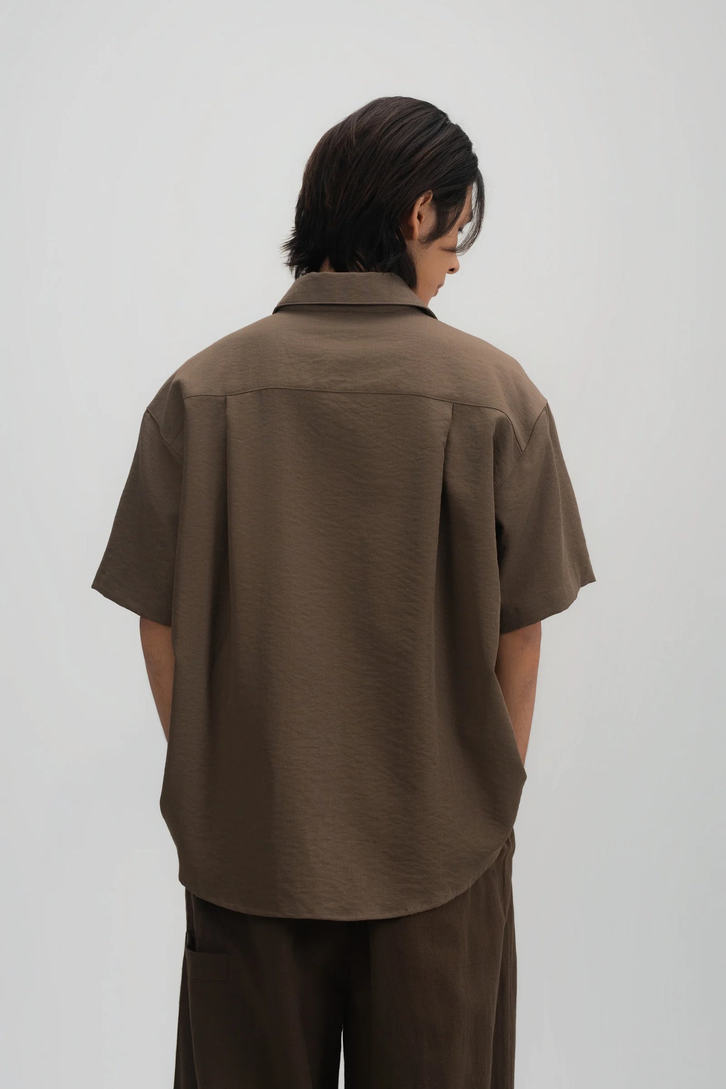 Gender Neutral Drape Neck Short-Sleeve Shirt (Tea) - BEV C multi label store