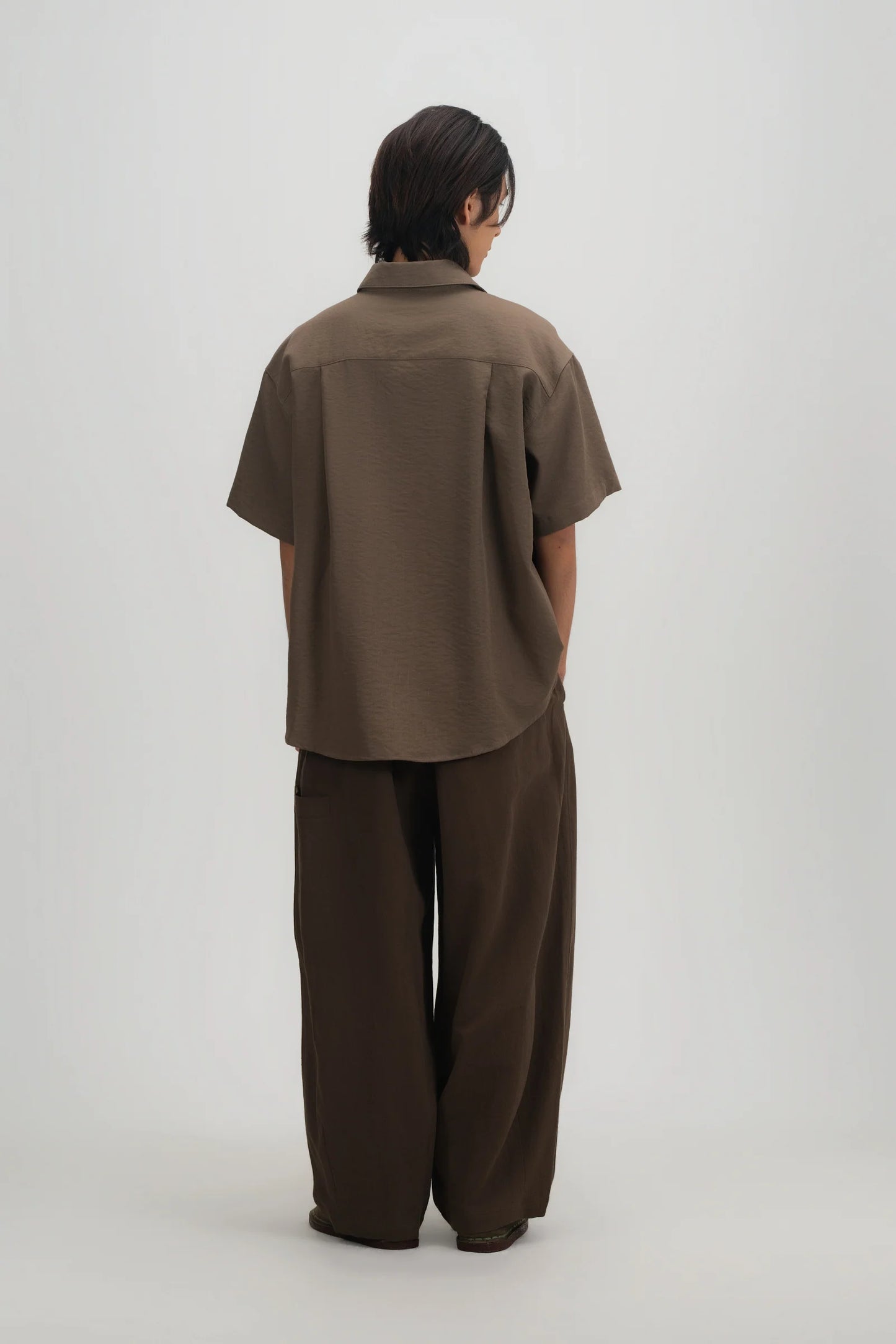 Gender Neutral Drape Neck Short-Sleeve Shirt (Tea) - BEV C multi label store