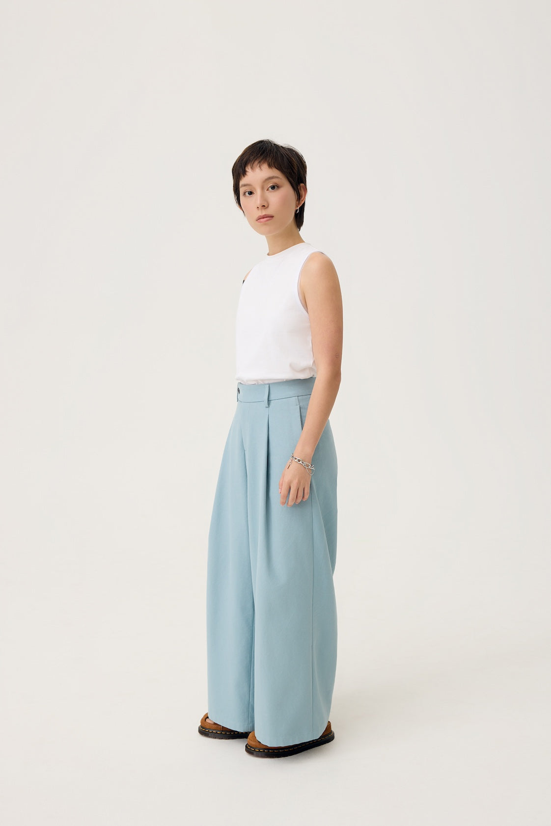 NAGARE PLEAT TROUSERS IN STEEL BLUE - BEV C multi label store