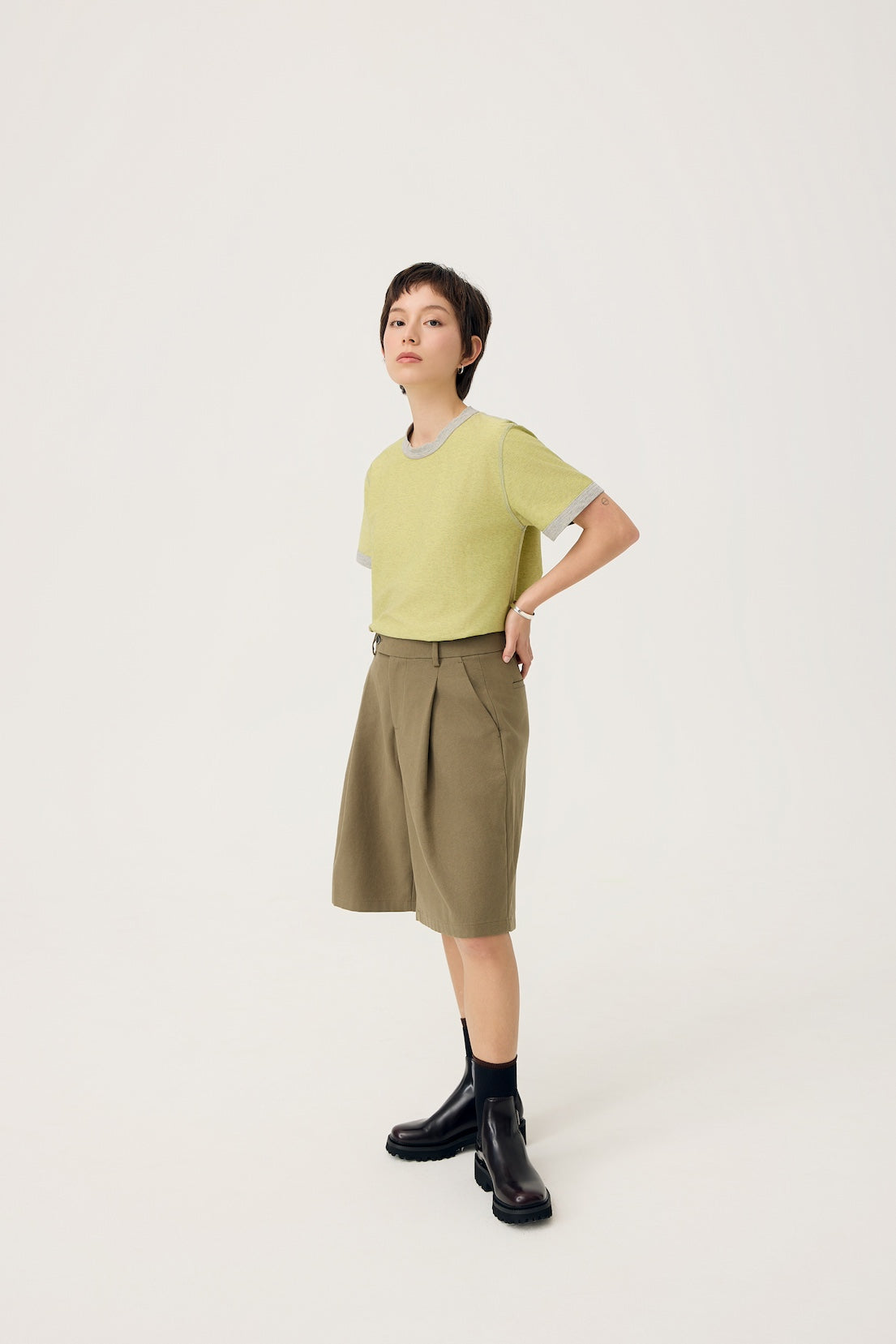 NAGI PLEAT SHORTS IN OLIVE MIST - BEV C multi label store