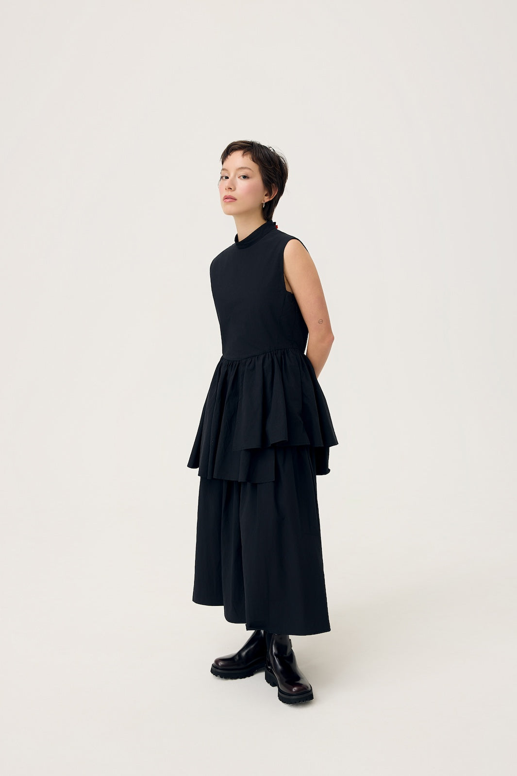 UKABU DRESS IN TONER BLACK - BEV C multi label store