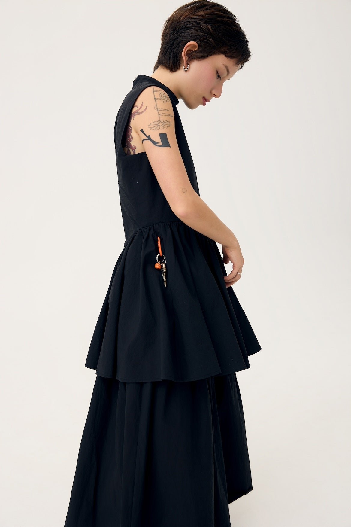 UKABU DRESS IN TONER BLACK - BEV C multi label store