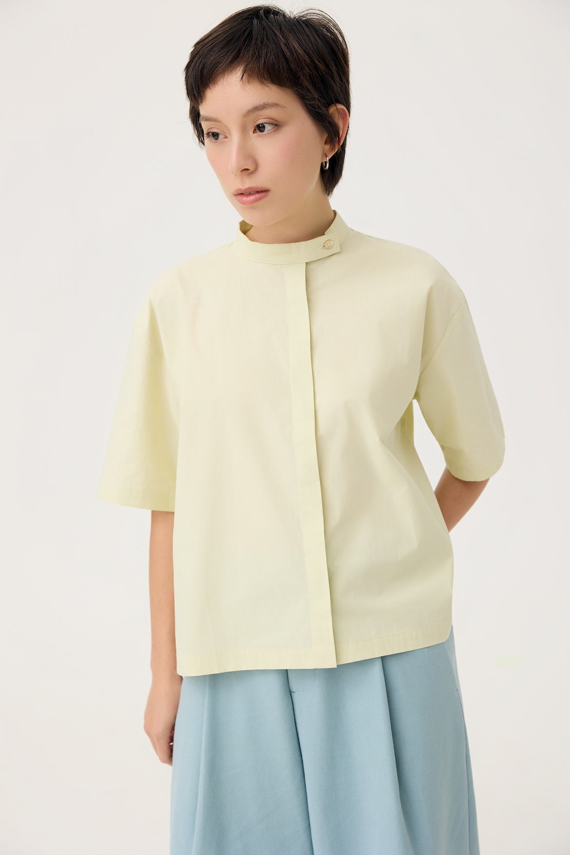 UTSURO CROP SHIRT IN PANDAN GREEN - BEV C multi label store