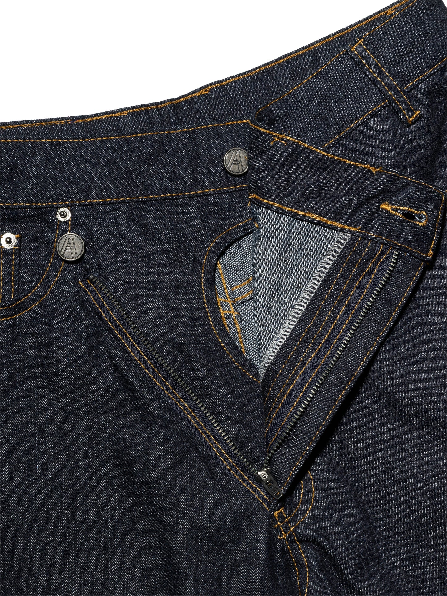 OVERLAP RAW SHORTS - BEV C multi label store