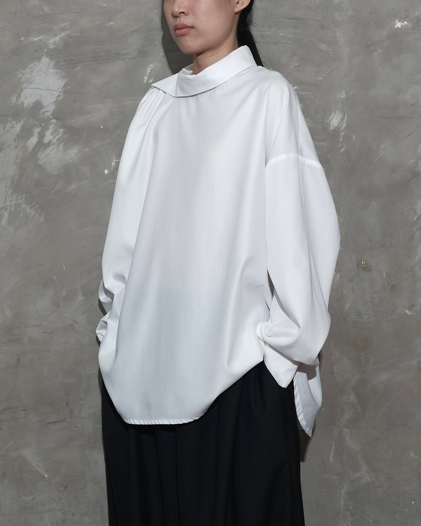Slanted Collar Shirt in White - BEV C multi label store