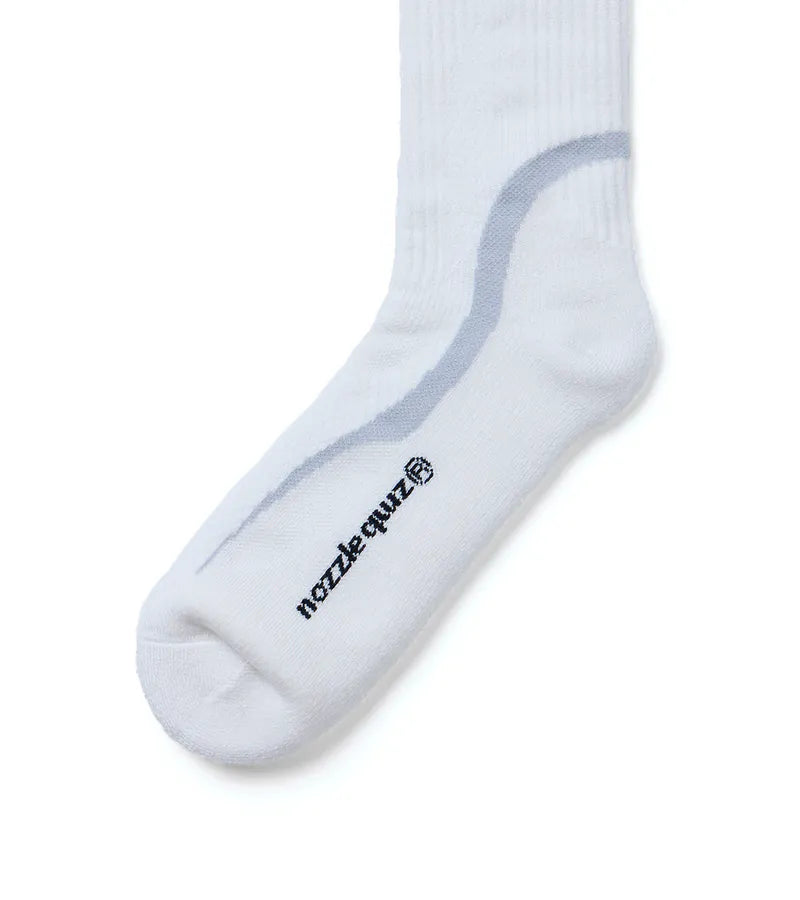 WISDOM® x nozzle quiz® Overcalf socks - WHITE - BEV C multi label store