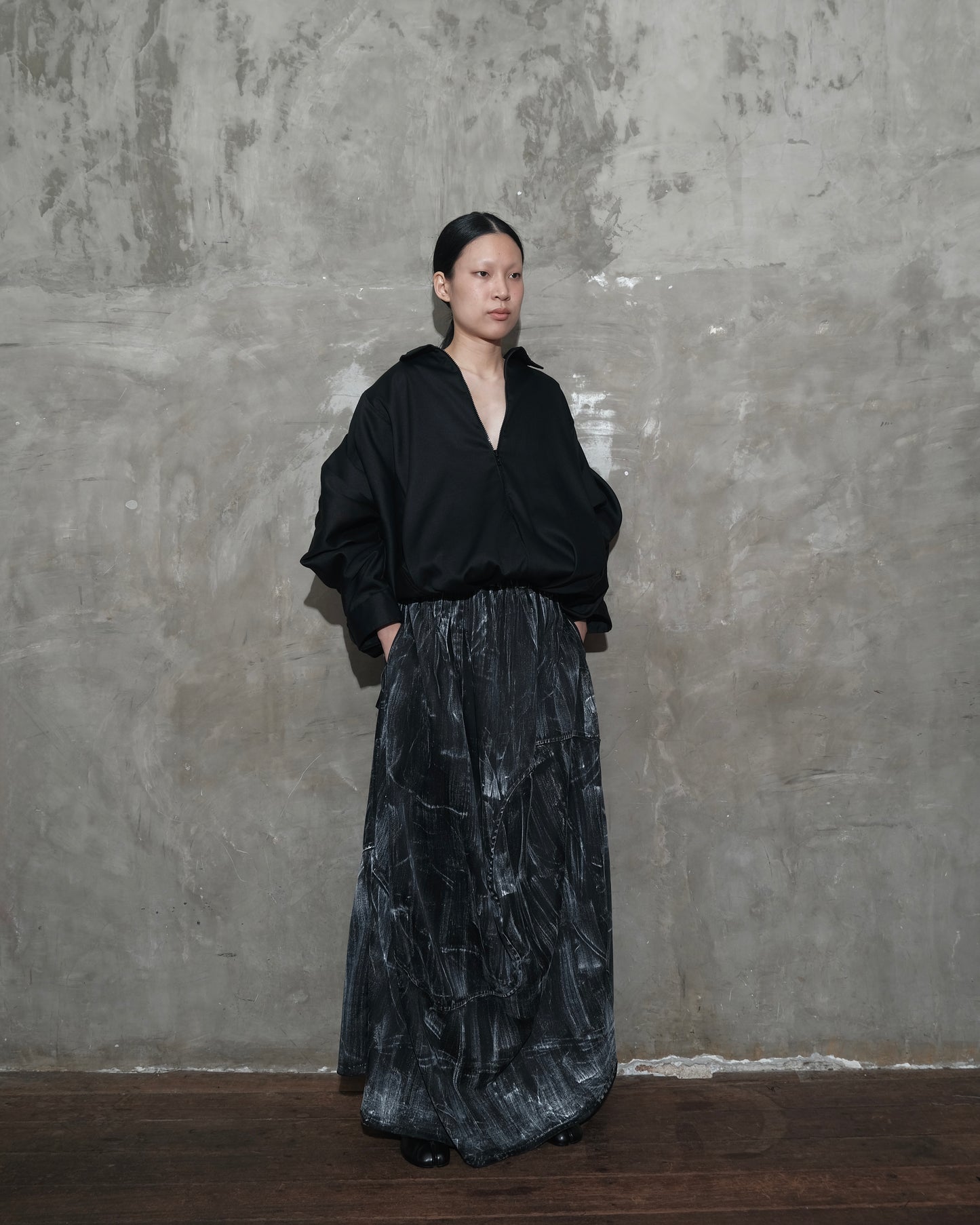 Hands Up Jacket in Black - BEV C multi label store