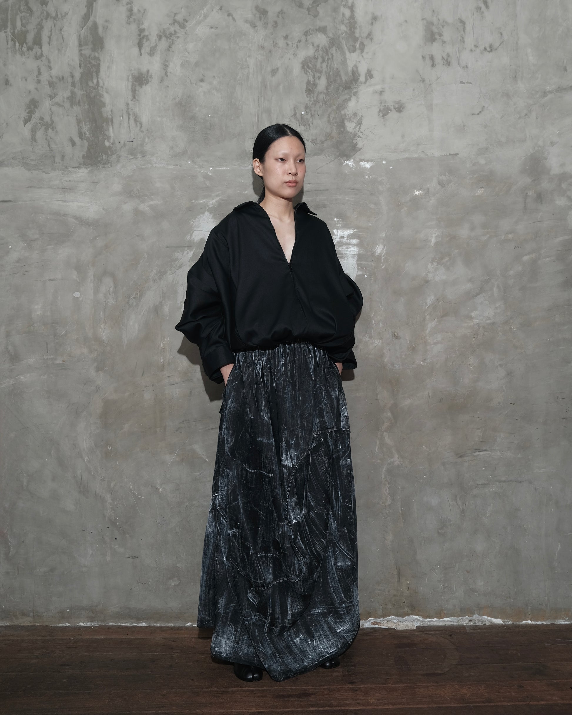 Hands Up Jacket in Black - BEV C multi label store