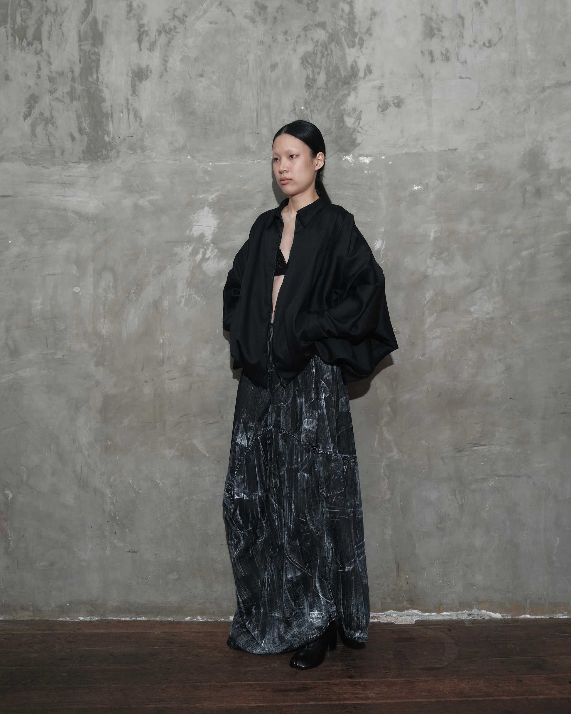 Hands Up Jacket in Black - BEV C multi label store