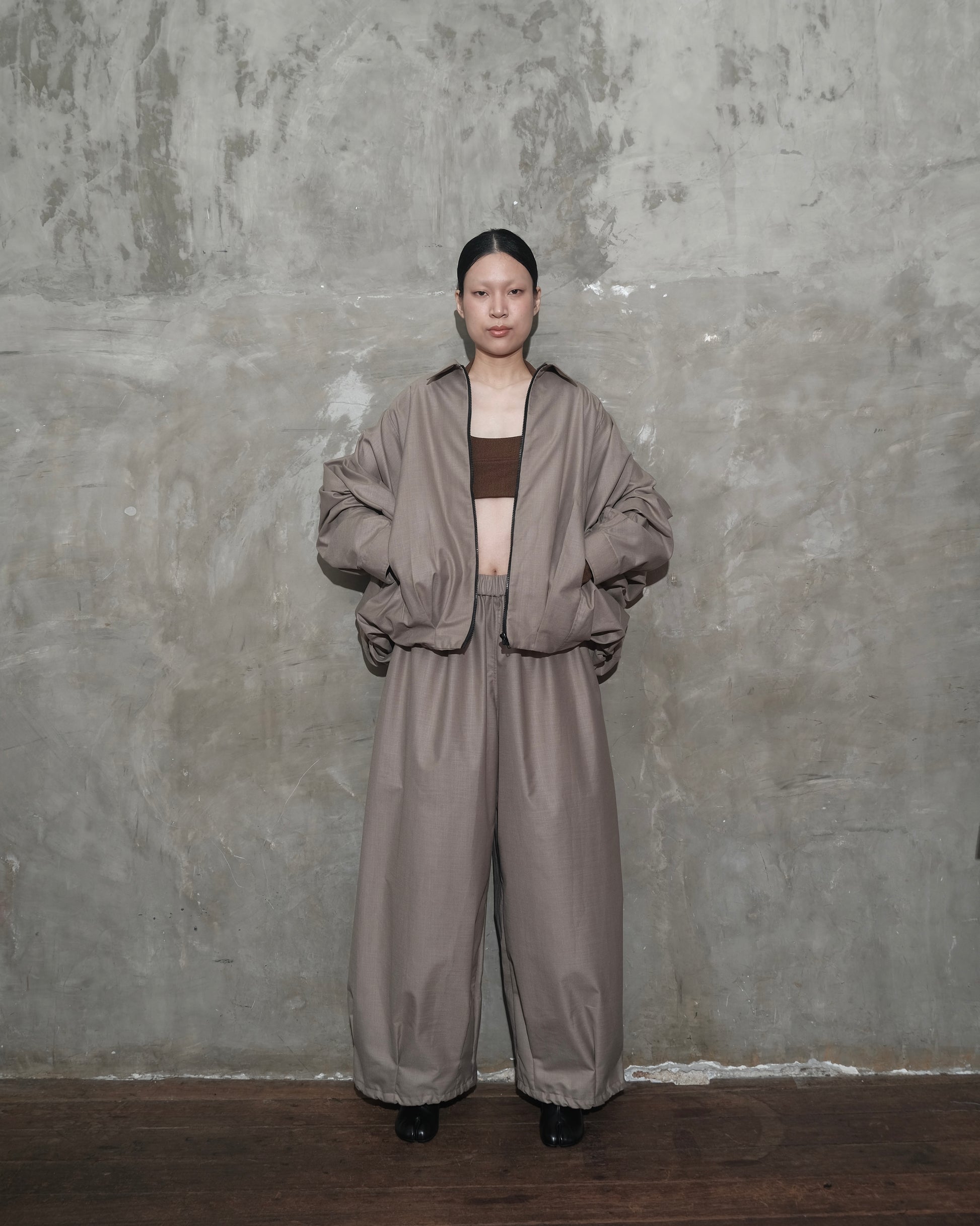 Hands Up Jacket in Brown - BEV C multi label store