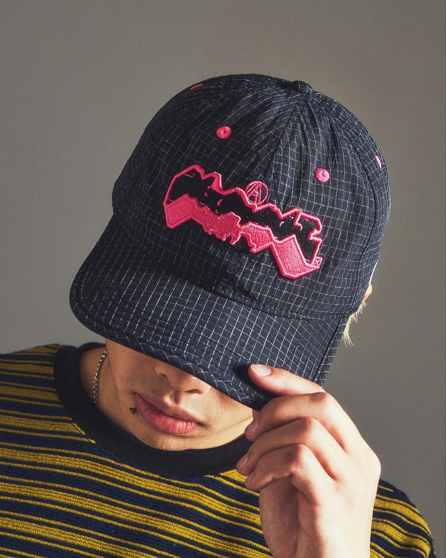 GRAFFITI NYLON CAP - BEV C multi label store