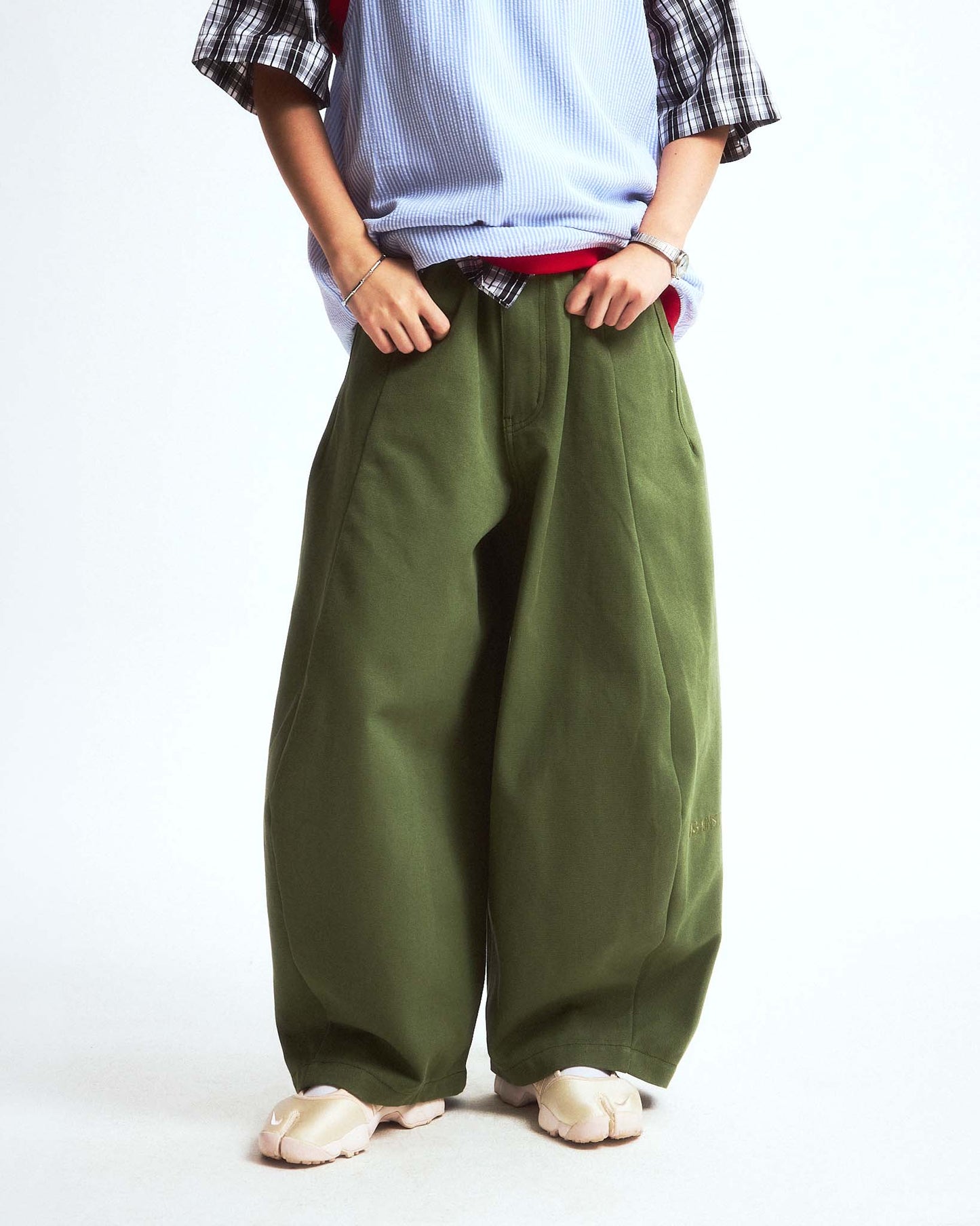 STUDDED YANKII PANTS GREEN - BEV C multi label store