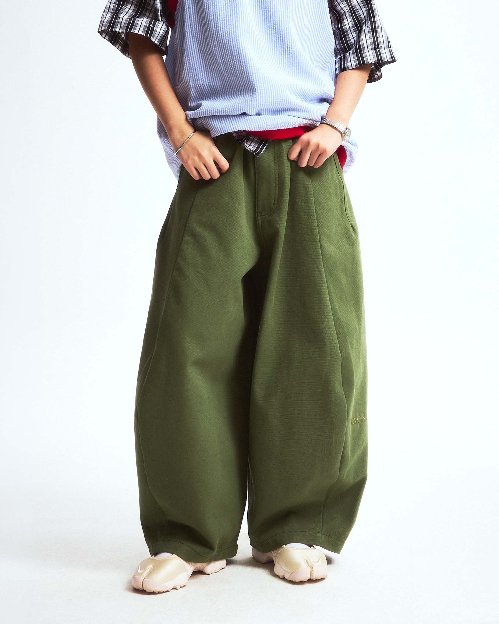STUDDED YANKII PANTS GREEN - BEV C multi label store