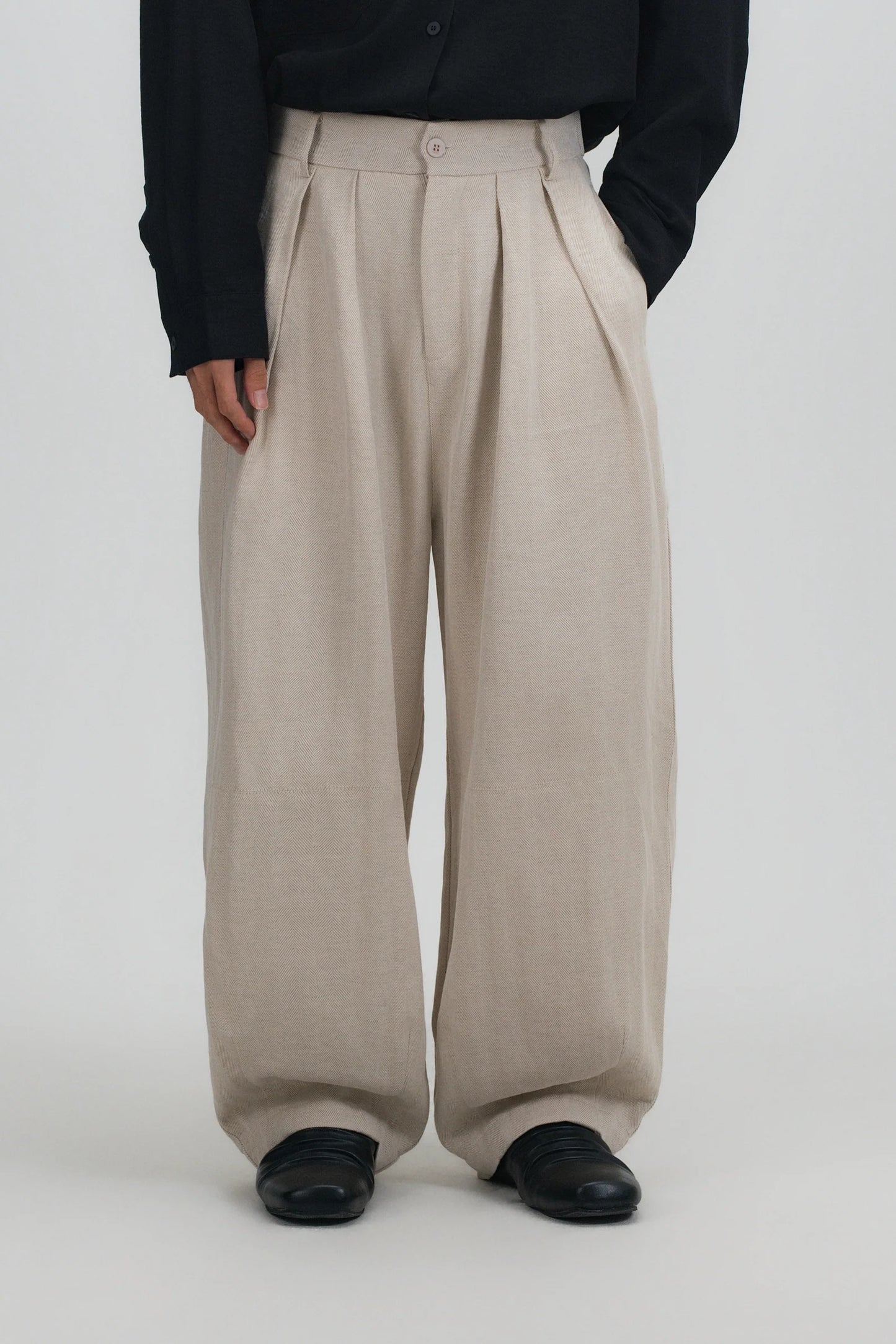 Gender Neutral Cocoon Trousers (Linen / Beige) - BEV C multi label store