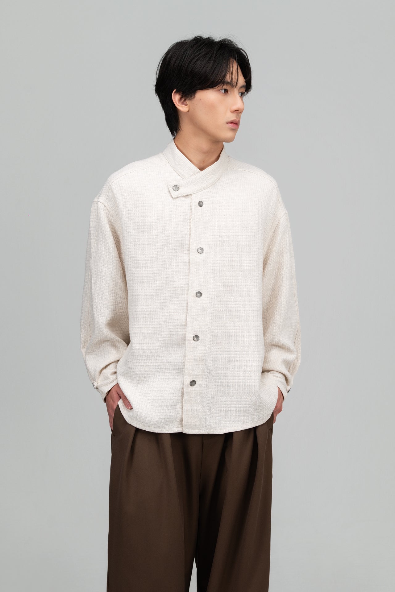 Gender Neutral Han Collar Blouse (Off White) - BEV C multi label store