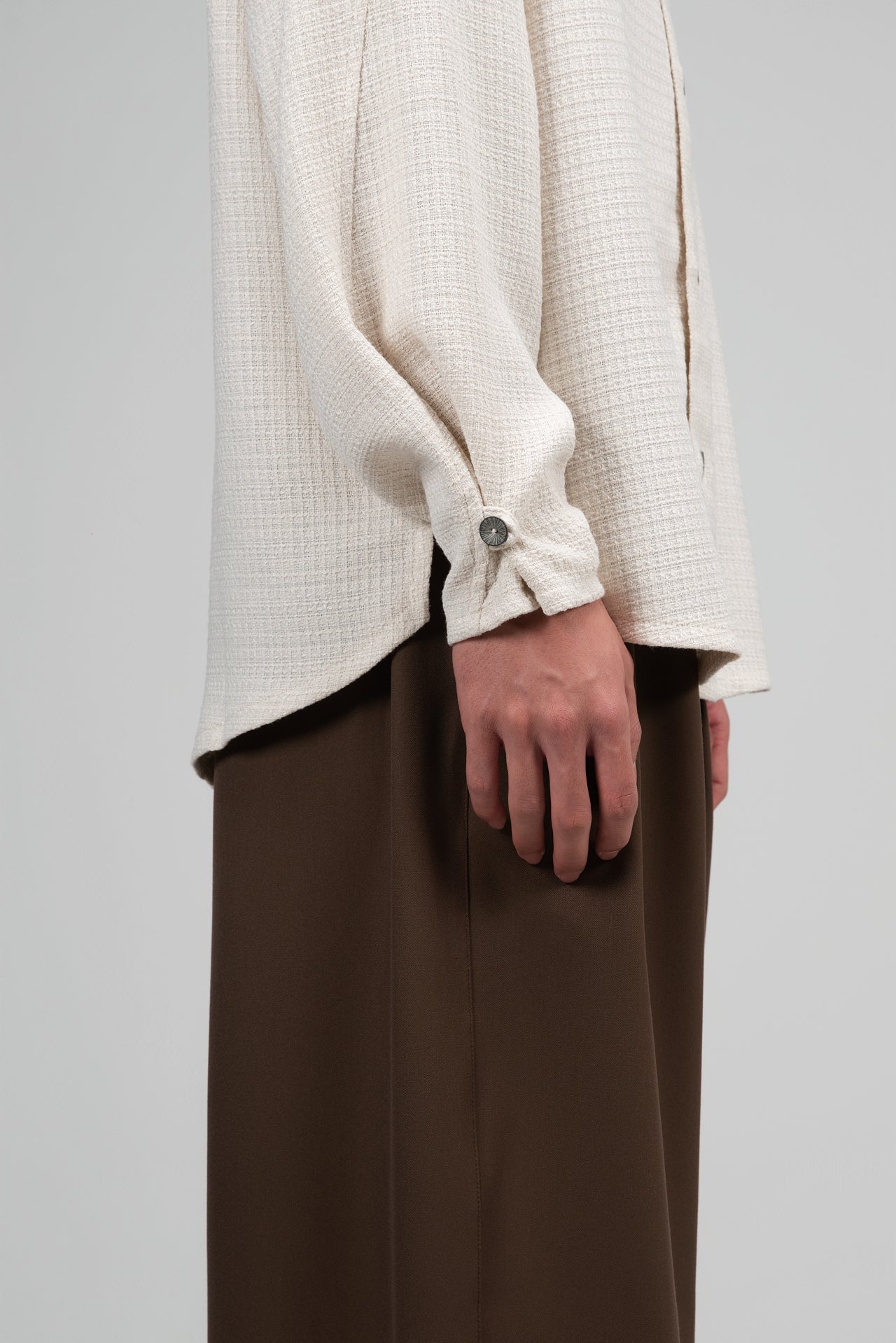 Gender Neutral Han Collar Blouse (Off White) - BEV C multi label store