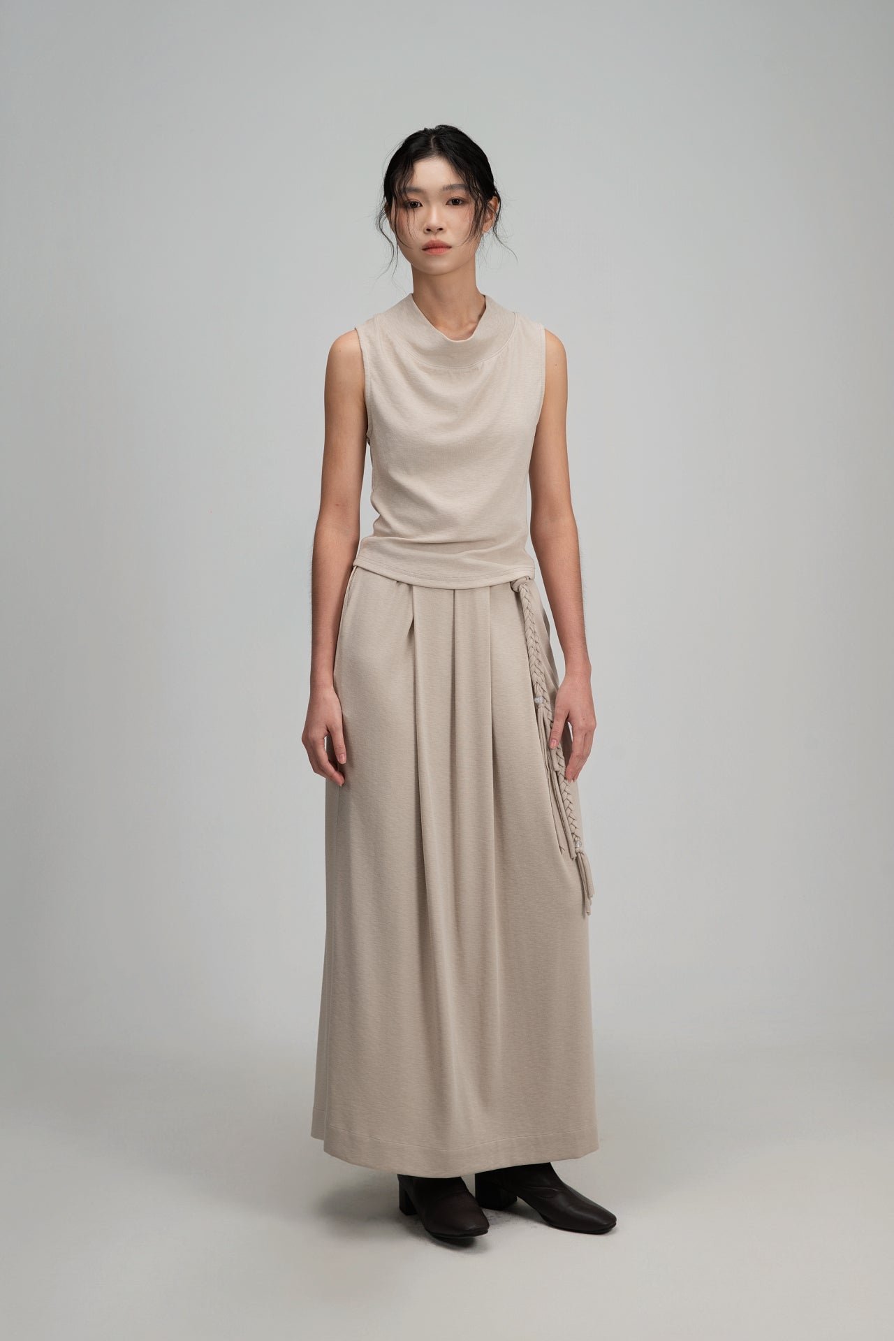 Snow Knit Pleated Cocoon Skirt w/ Braided Belt (Oat) - BEV C multi label store