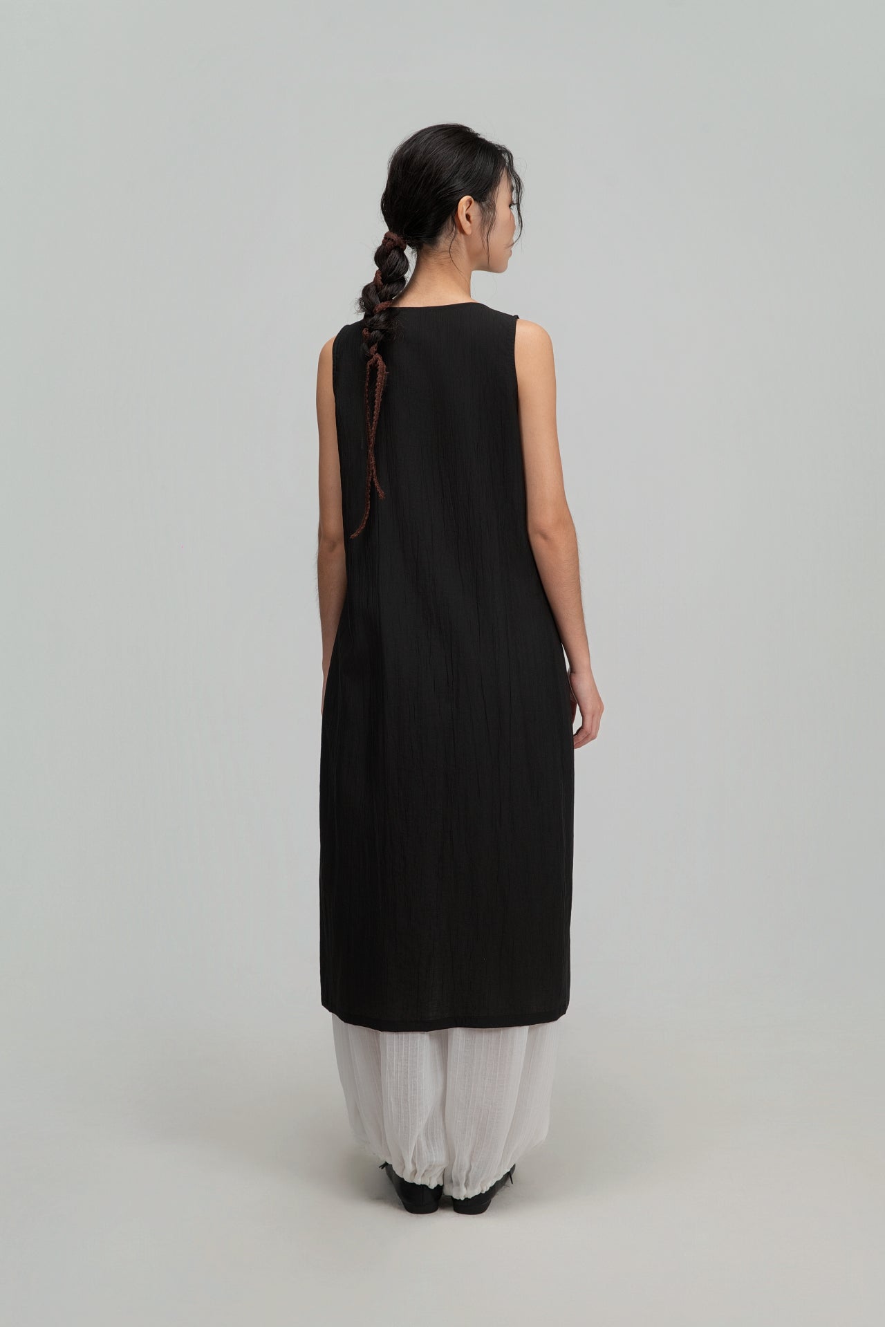 Crisscross Longline Bottom Slit Tank Top (Black) - BEV C multi label store