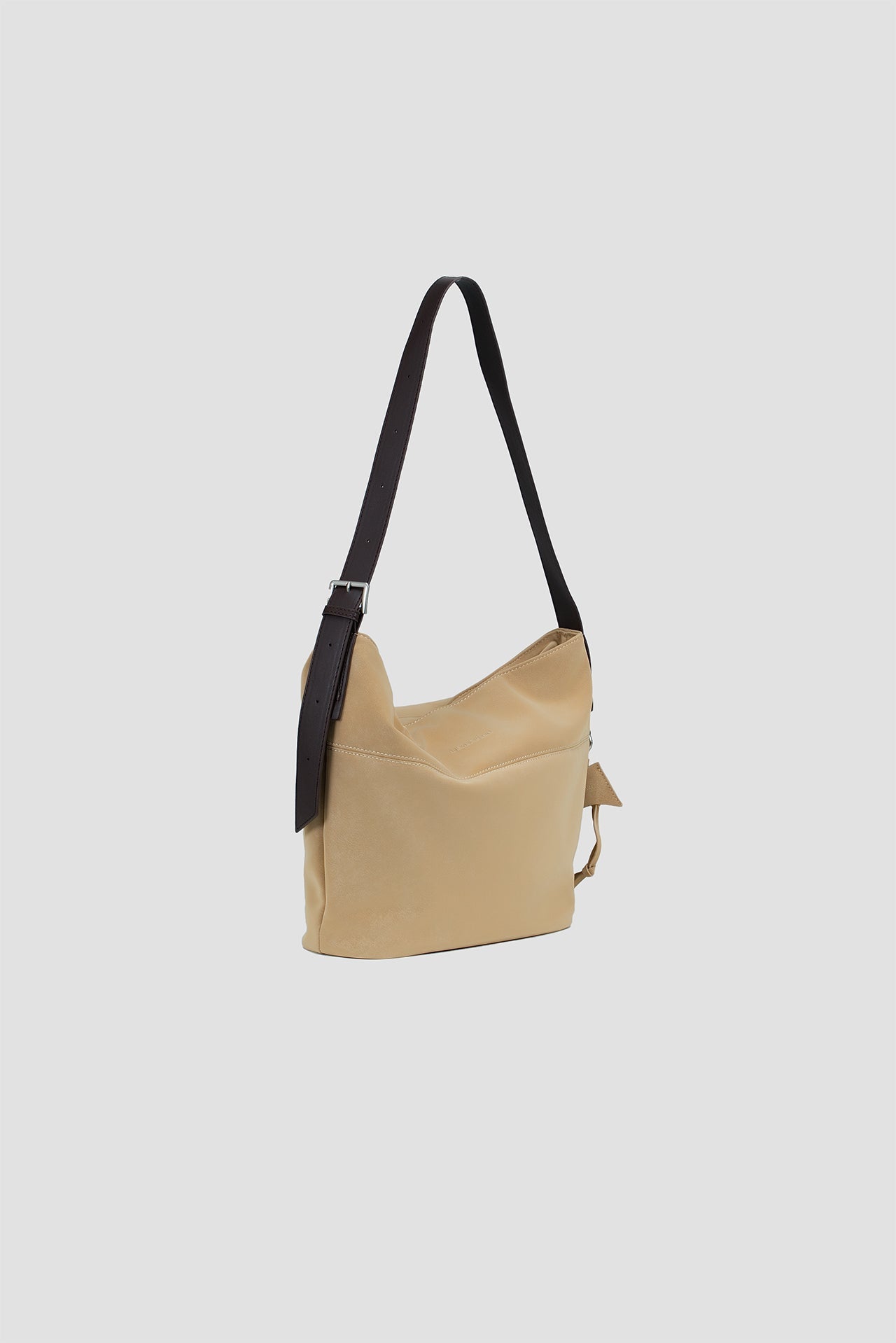 Small Soft Snow Leather Bag (Dune) - BEV C multi label store