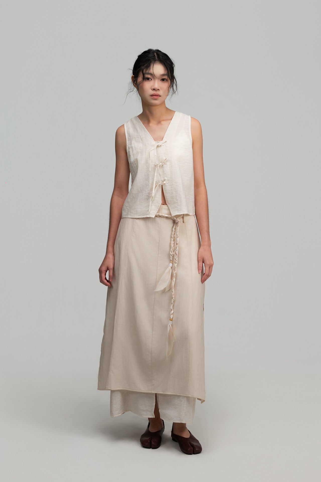 Triple Knot Crop Tank Top (Beige) - BEV C multi label store
