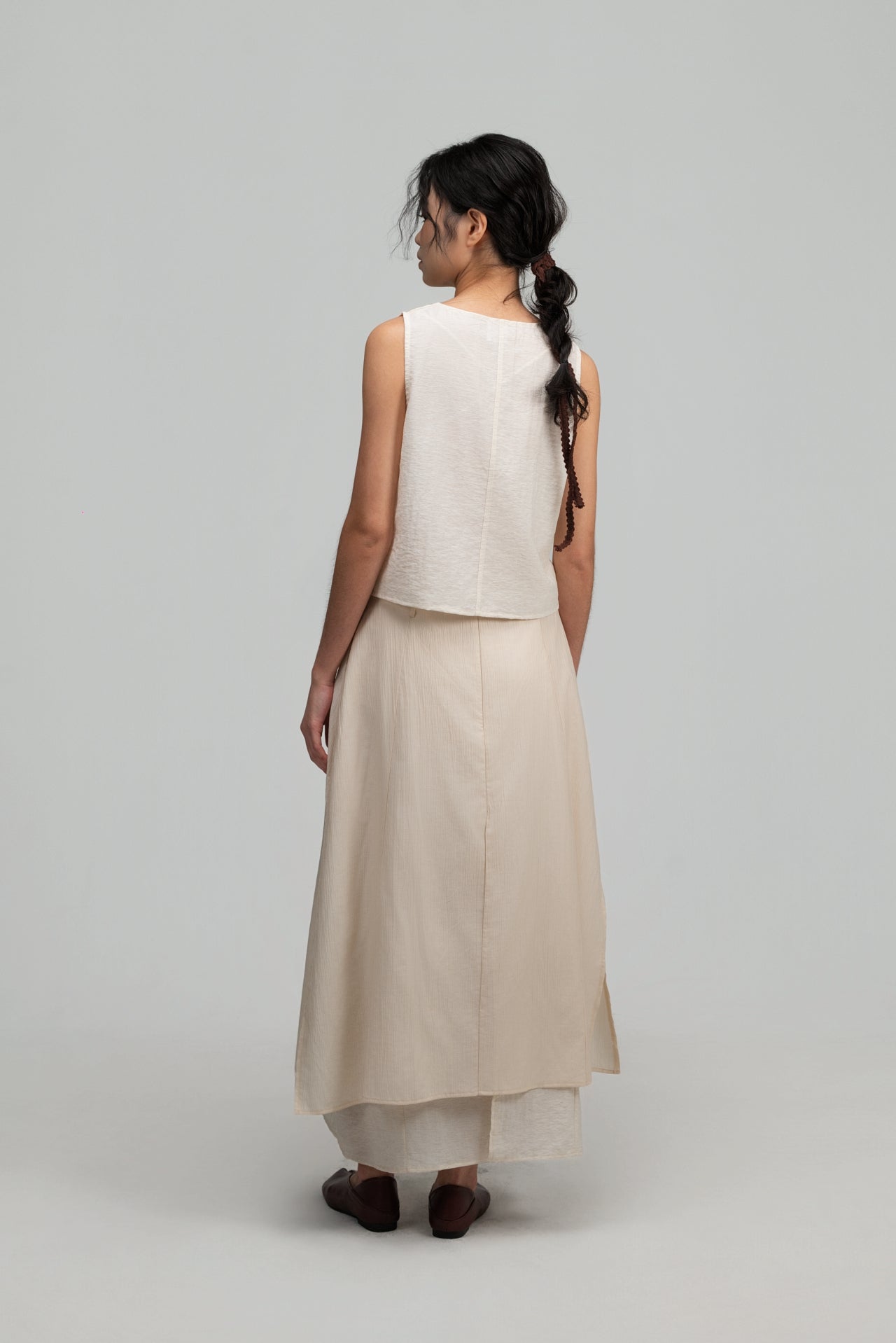 Triple Knot Crop Tank Top (Beige) - BEV C multi label store