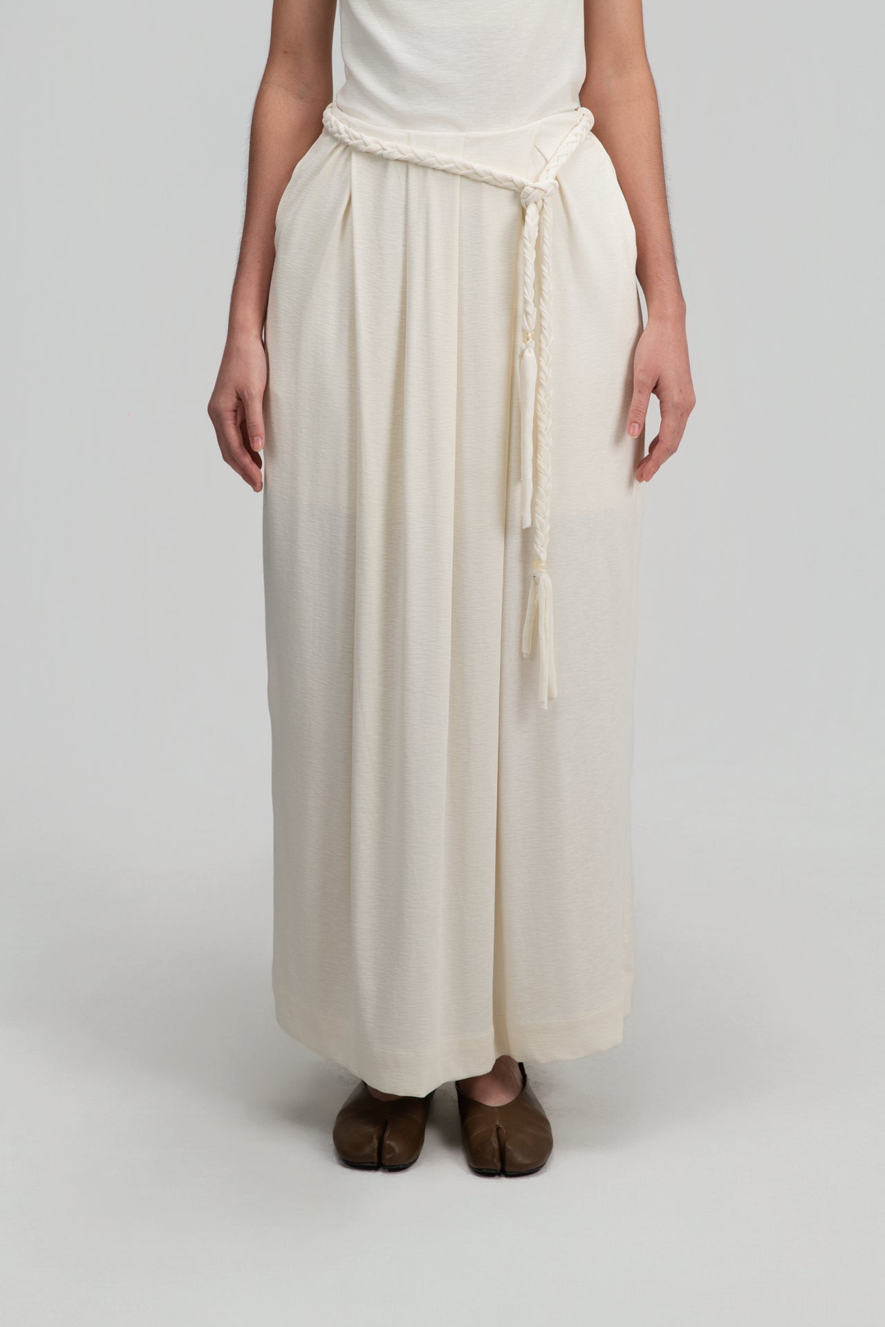 Snow Knit Pleated Cocoon Skirt w/ Braided Belt (White) - BEV C multi label store