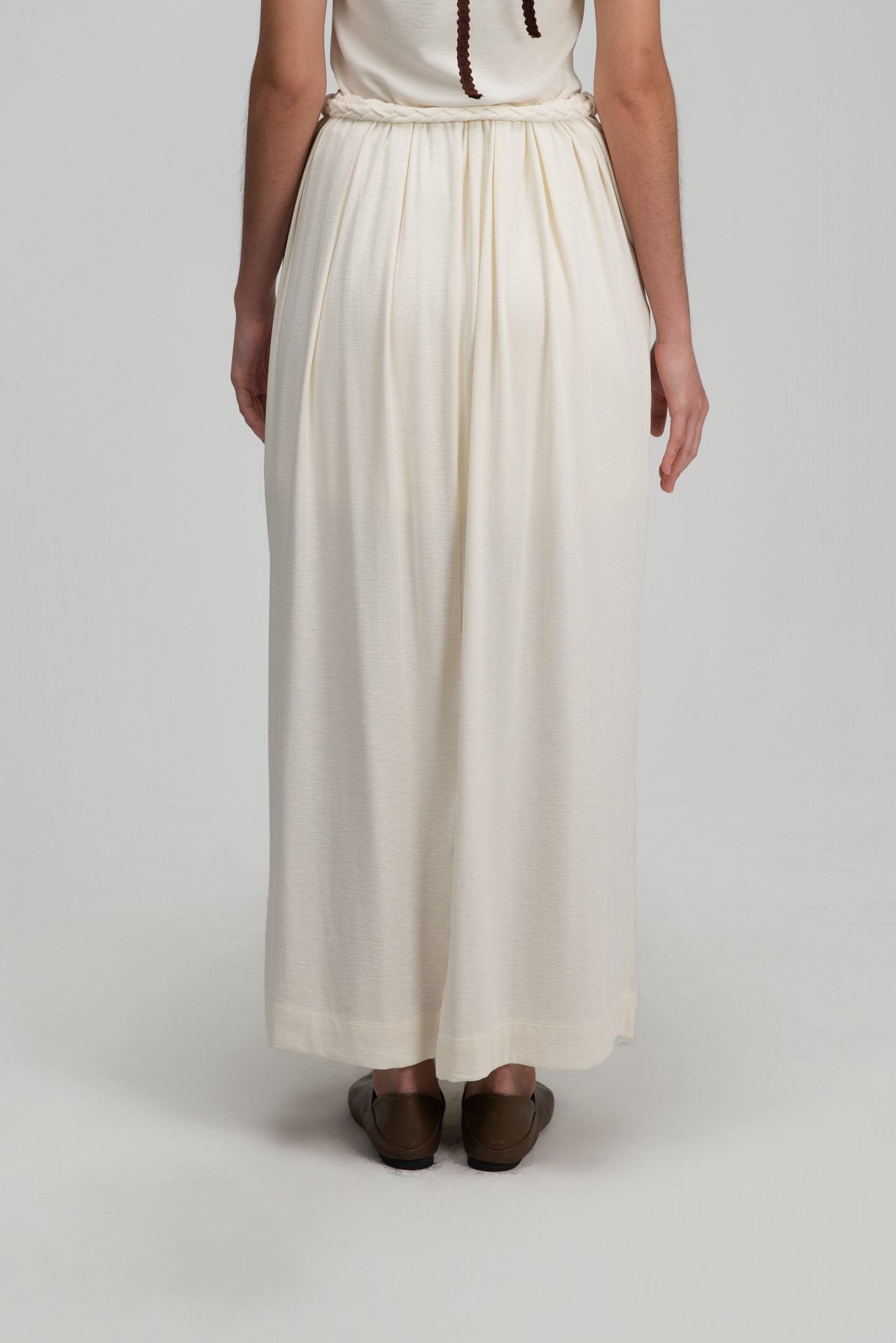 Snow Knit Pleated Cocoon Skirt w/ Braided Belt (White) - BEV C multi label store